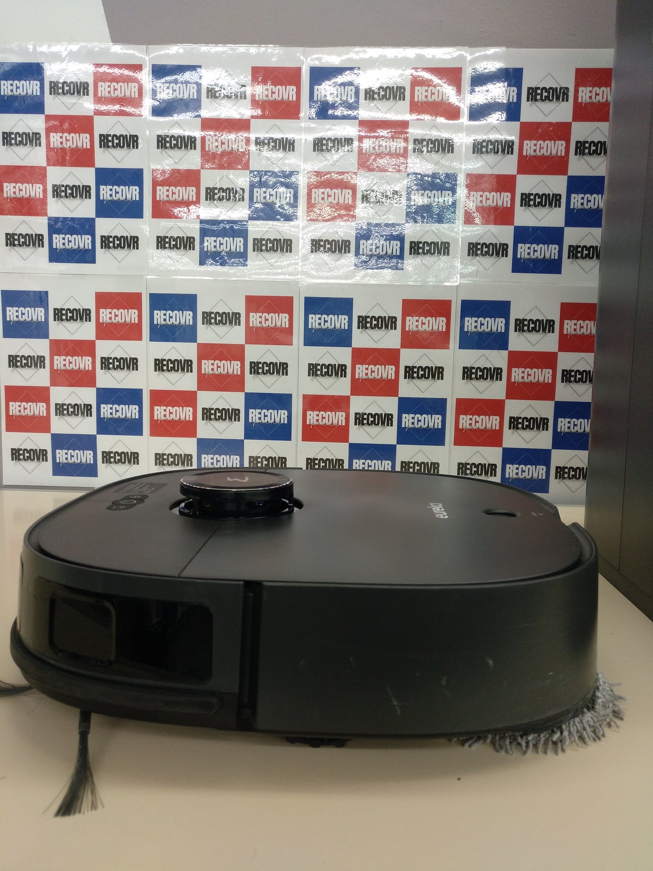 EUREKA J12 Ultra Robot Aspirador y Fregasuelos,Vaciado Automático/Lavado Automático/Secado Automático Robot Aspirador Autovaciado,AI 3D Obstáculos Navegación LiDAR,5000Pa,180min Batería,WiFi/App