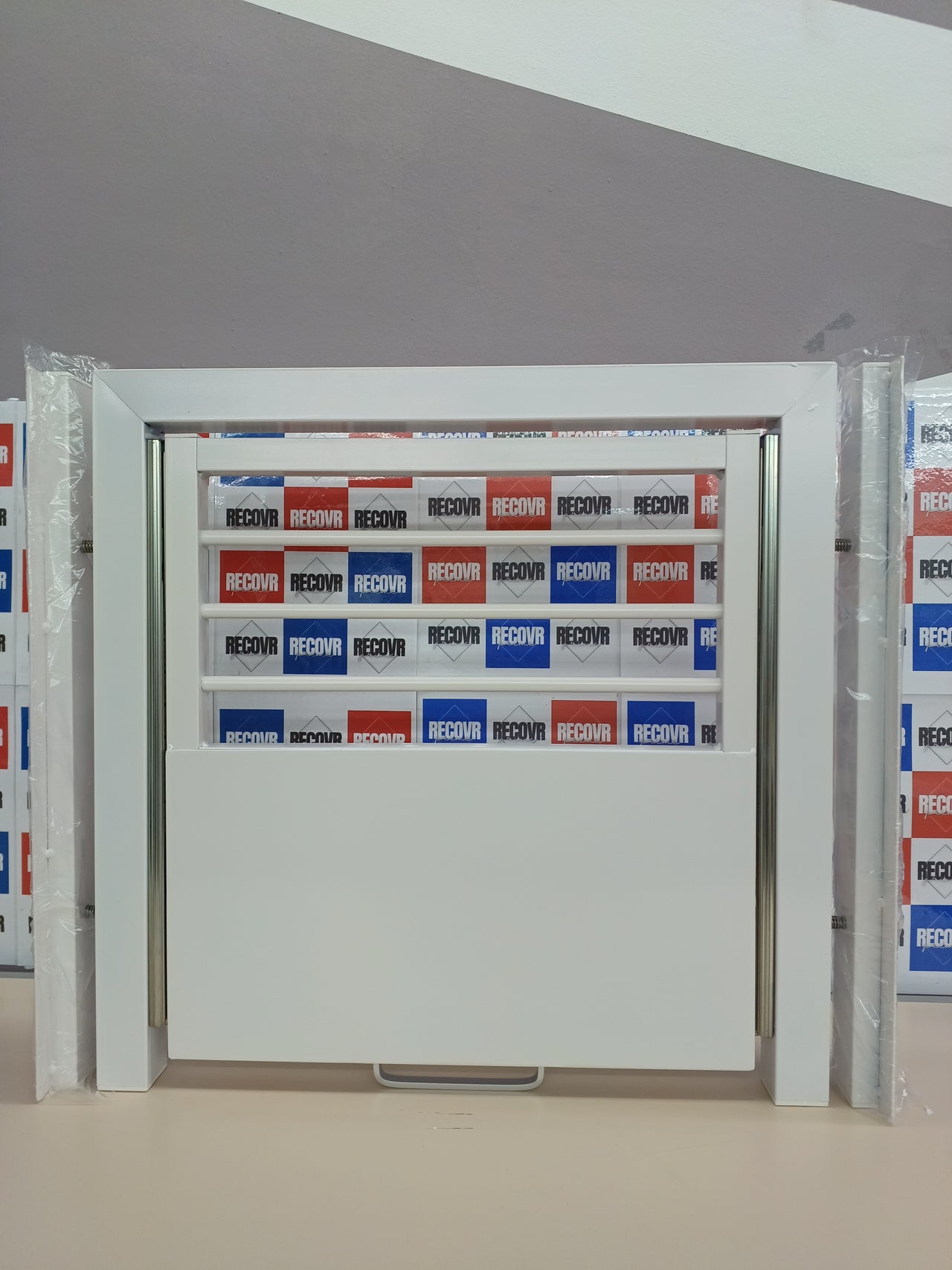 Nisorpa Marco de conexión para lavadora y secadora, universal, 60 x 55 cm, marco intermedio con placa extraíble de chapa de acero, conexión con tendedero, incluye correa de amarre