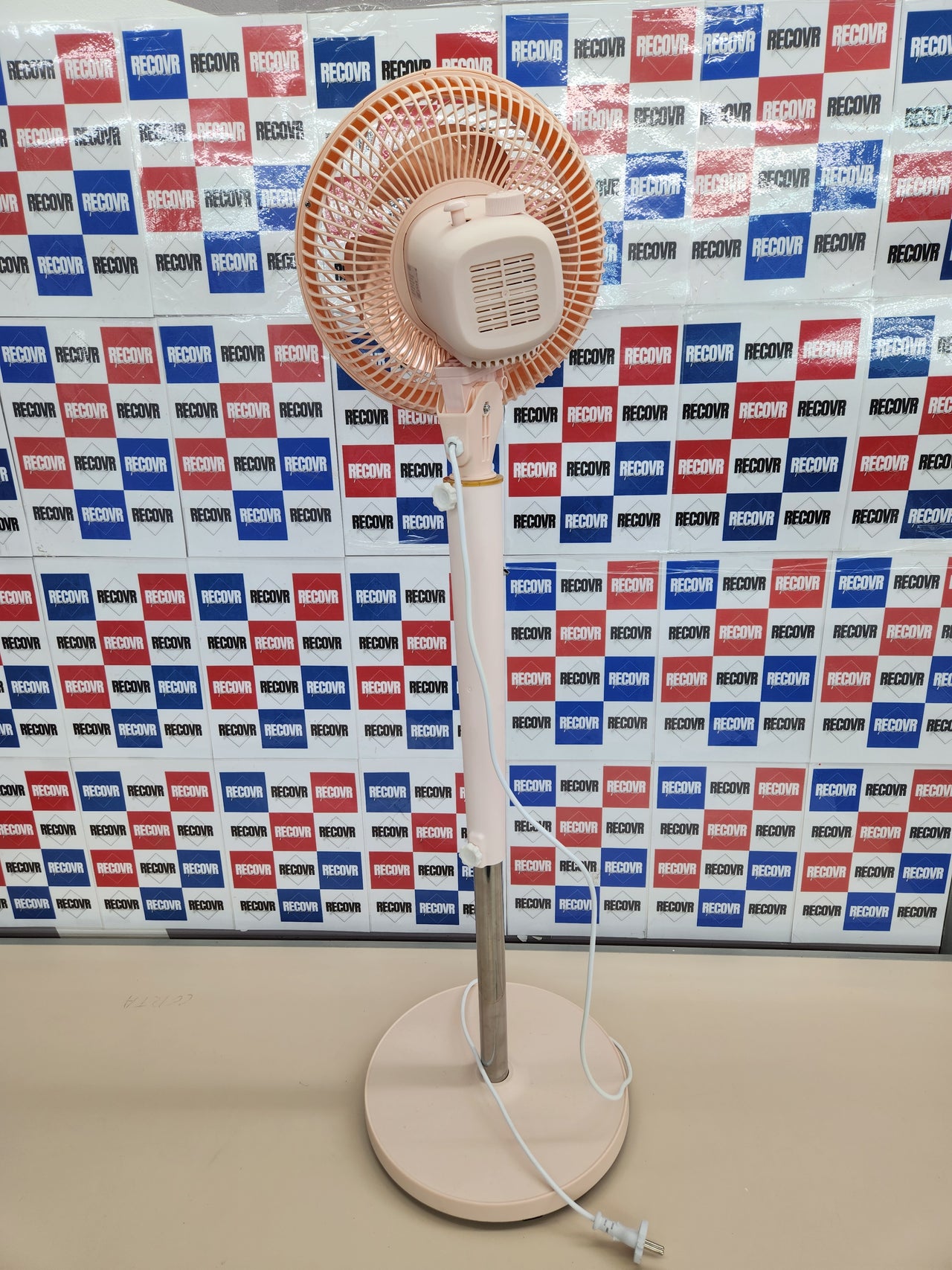 Ventilador Spark 12" 75W 3 aspas oscilante silencioso S-12SE/S1