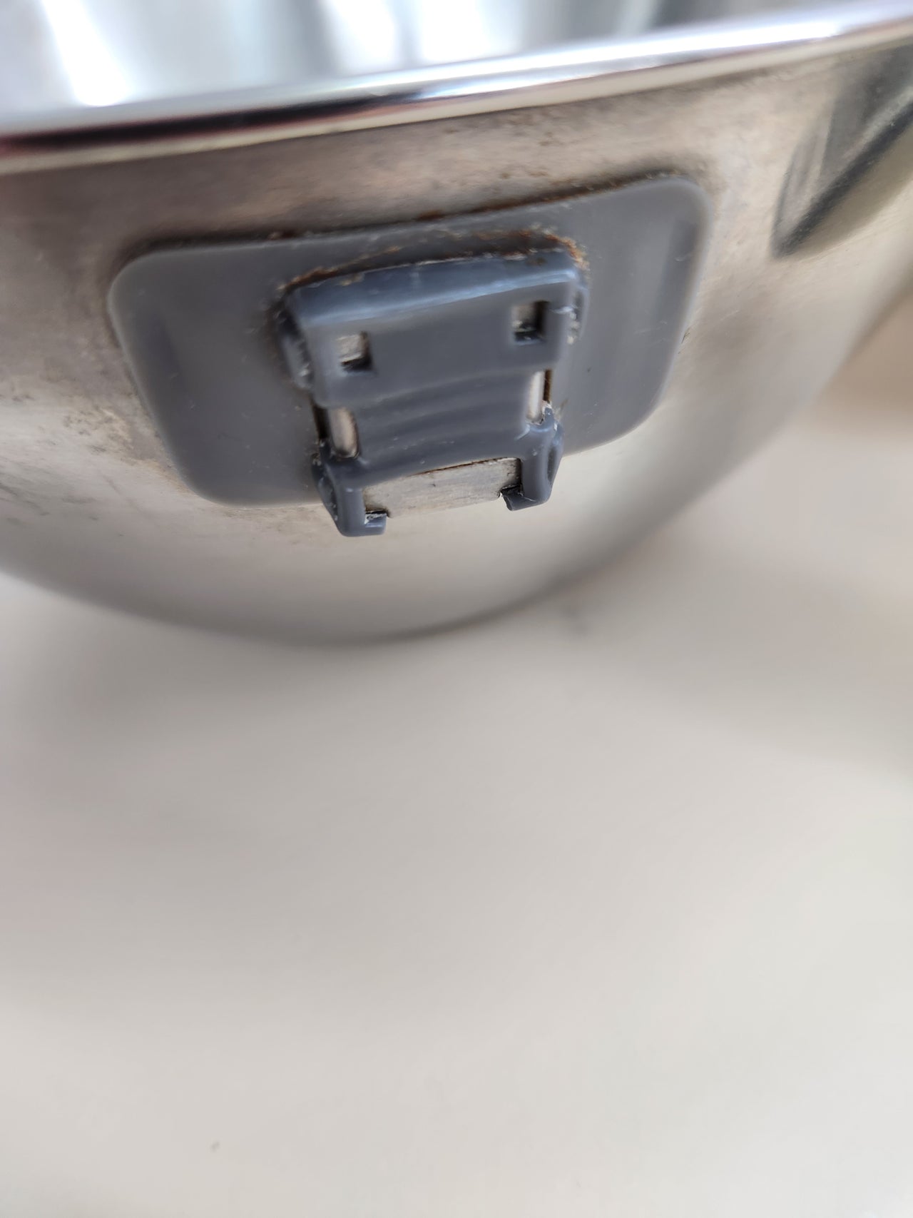 Báscula Electrónica 5 Kg de Cocina, Pesa Sólidos y Líquidos, Recipiente Extraible, Báscula Graduada, División 1 g, Función Tara, Pantalla Digital, Apagado Automático Imetec Dolcevita ES4