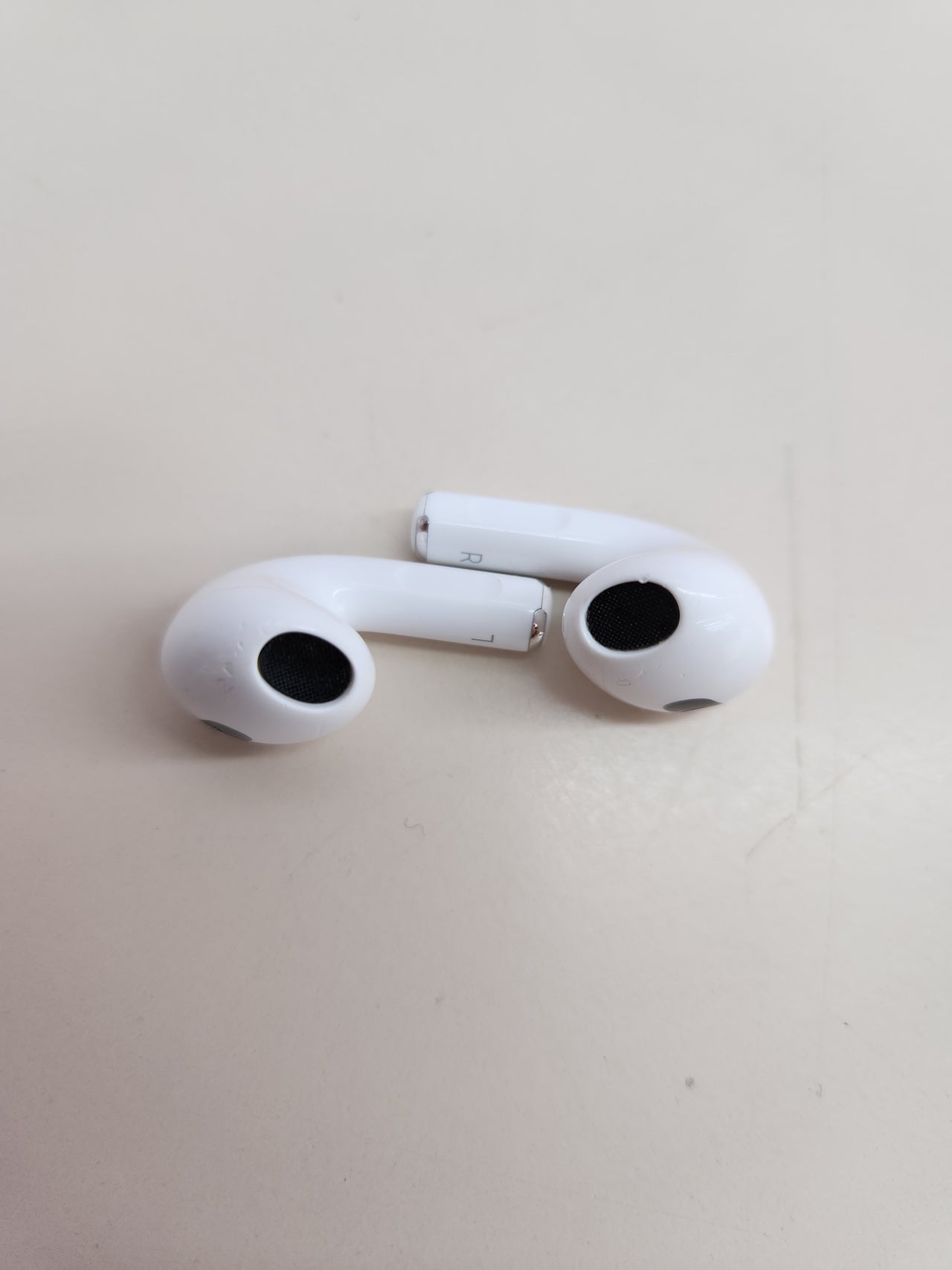 Auriculares Apple AirPods 3ª Gen con Lightning 2021