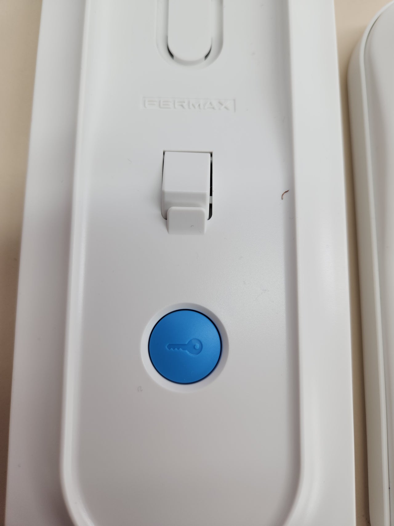 Teléfono Fermax VEO 4+N Universal