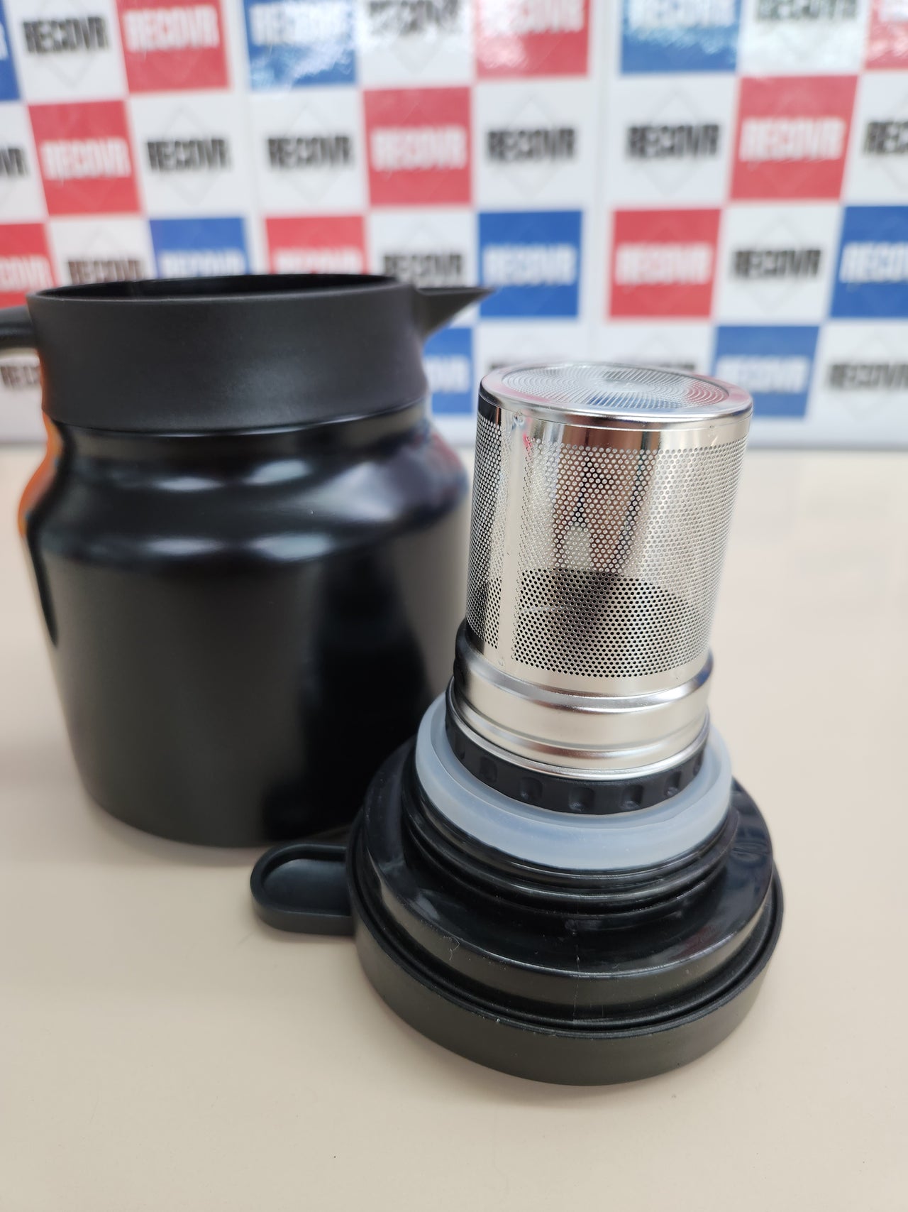 Tetera infusor 800 ml, jarra térmica de acero inoxidable con pantalla de temperatura y cepillo de limpieza, tetera para café, té, bebidas (negro) - Sin BPA