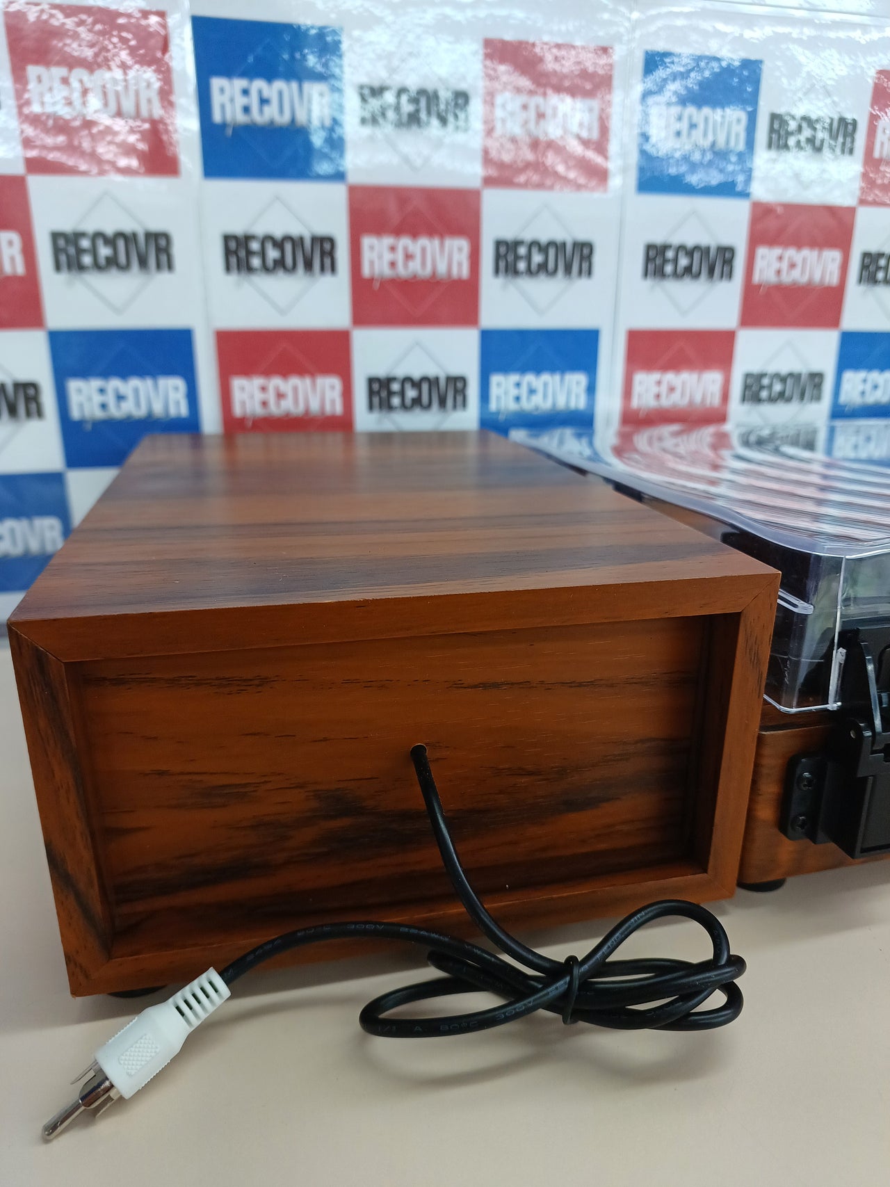 Tocadiscos Vintage Bluetooth 5.3 | 3 Velocidades Udreamer