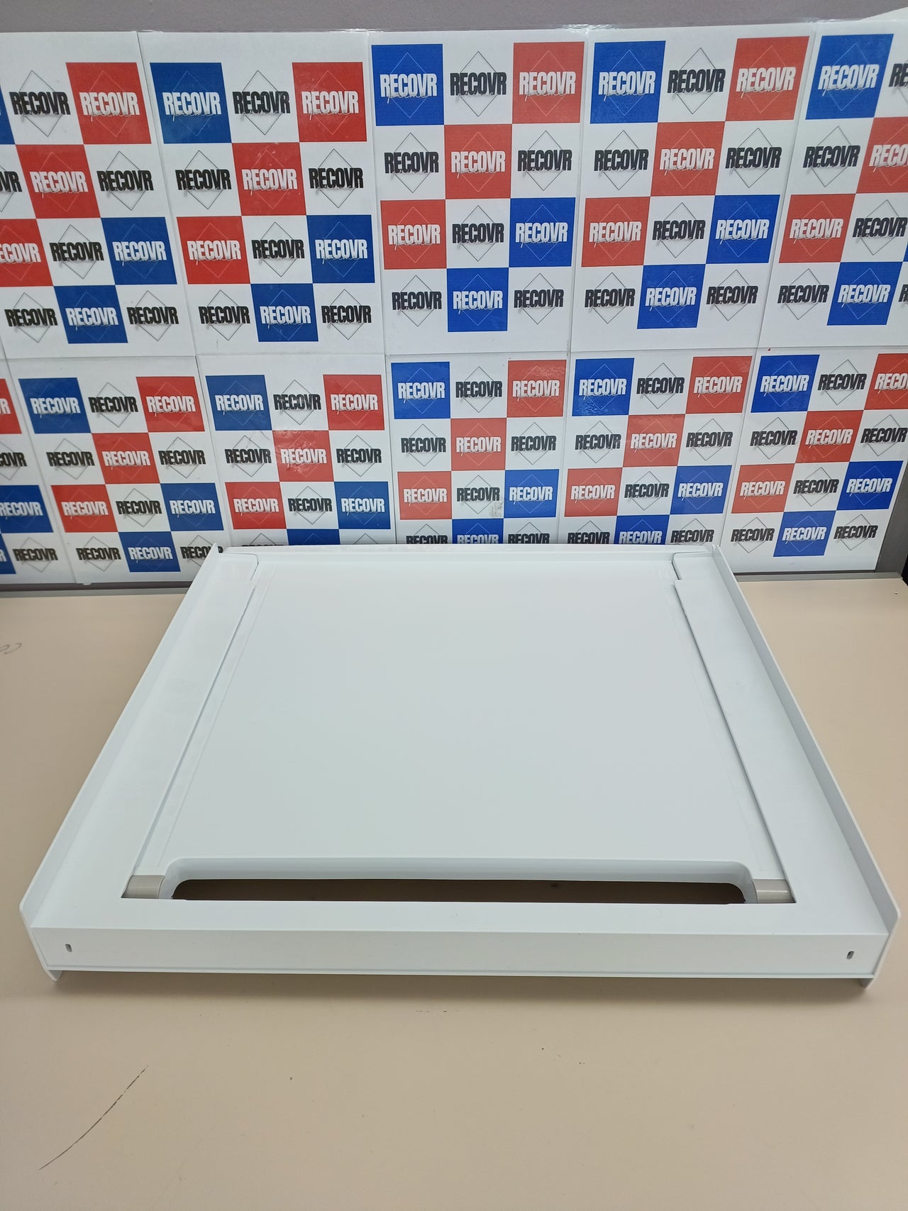 C+P Kit de Unión Universal con Estante Deslizable para Lavadoras y Secadoras, Apto para Lavadoras con Profundidad de 47-62 cm, Fácil de Instalar, Blanco, Lavadoras con Panel Recto