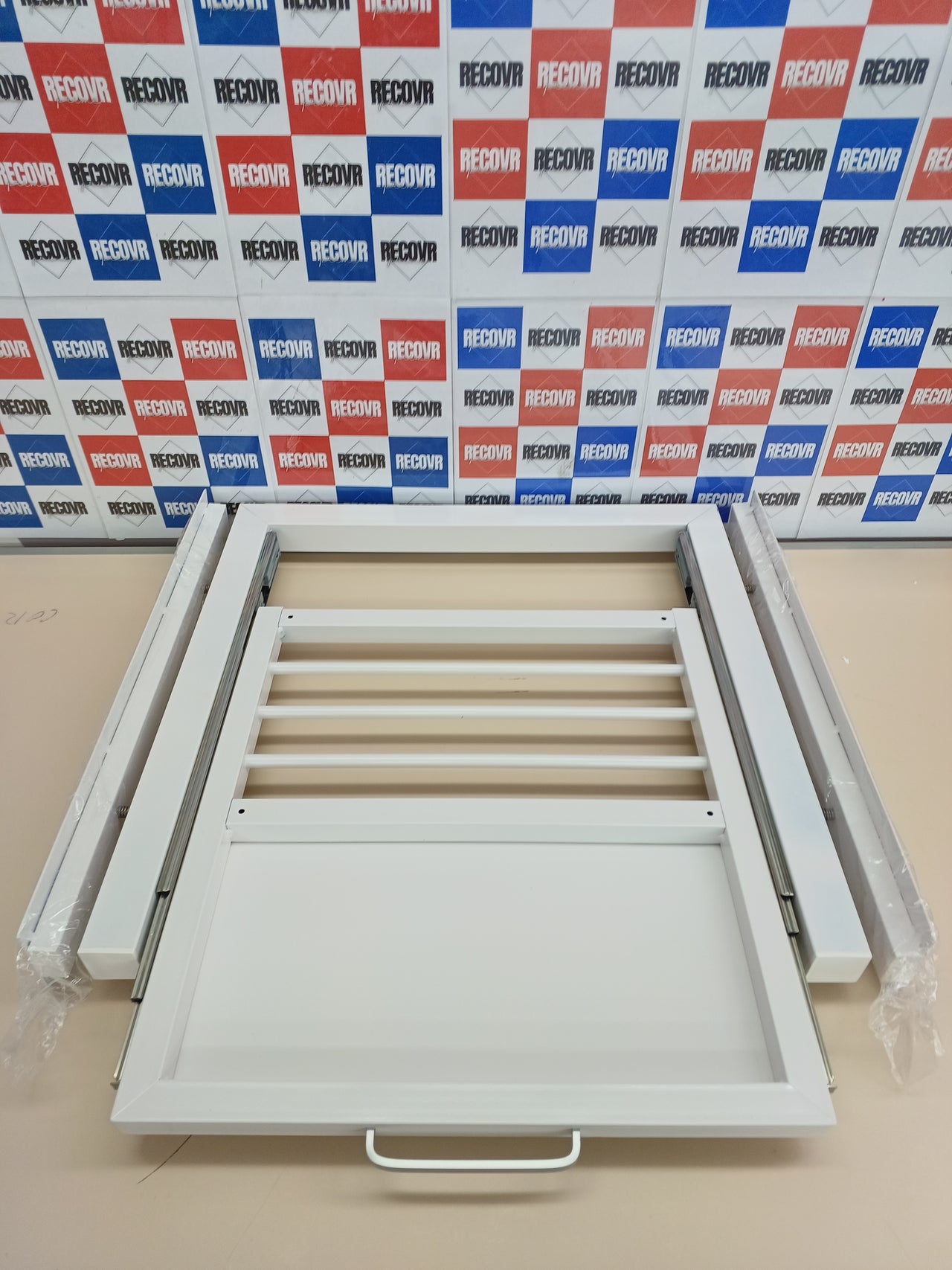 Nisorpa Marco de conexión para lavadora y secadora, universal, 60 x 55 cm, marco intermedio con placa extraíble de chapa de acero, conexión con tendedero, incluye correa de amarre