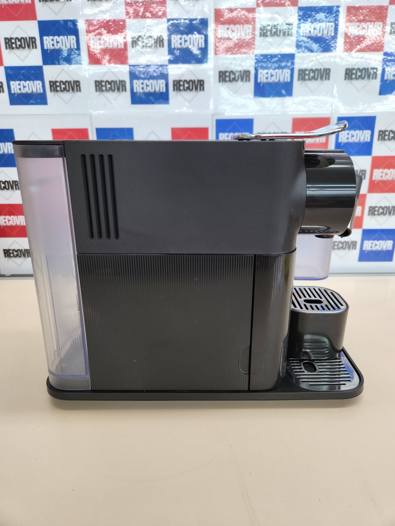 Cafetera 1450W Cápsulas de un Solo Uso, Espumador de Leche Automático, Cappuccino y Latte, EN510.B, NegroNespresso Lattissima One Evo