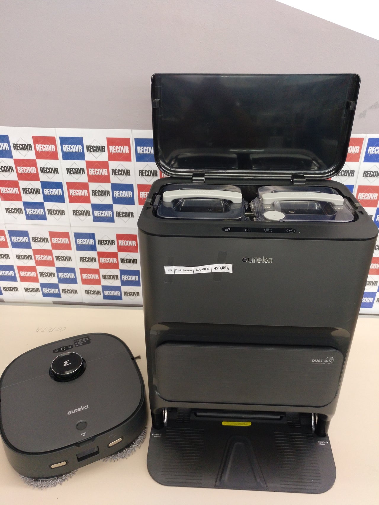 EUREKA J12 Ultra Robot Aspirador y Fregasuelos,Vaciado Automático/Lavado Automático/Secado Automático Robot Aspirador Autovaciado,AI 3D Obstáculos Navegación LiDAR,5000Pa,180min Batería,WiFi/App
