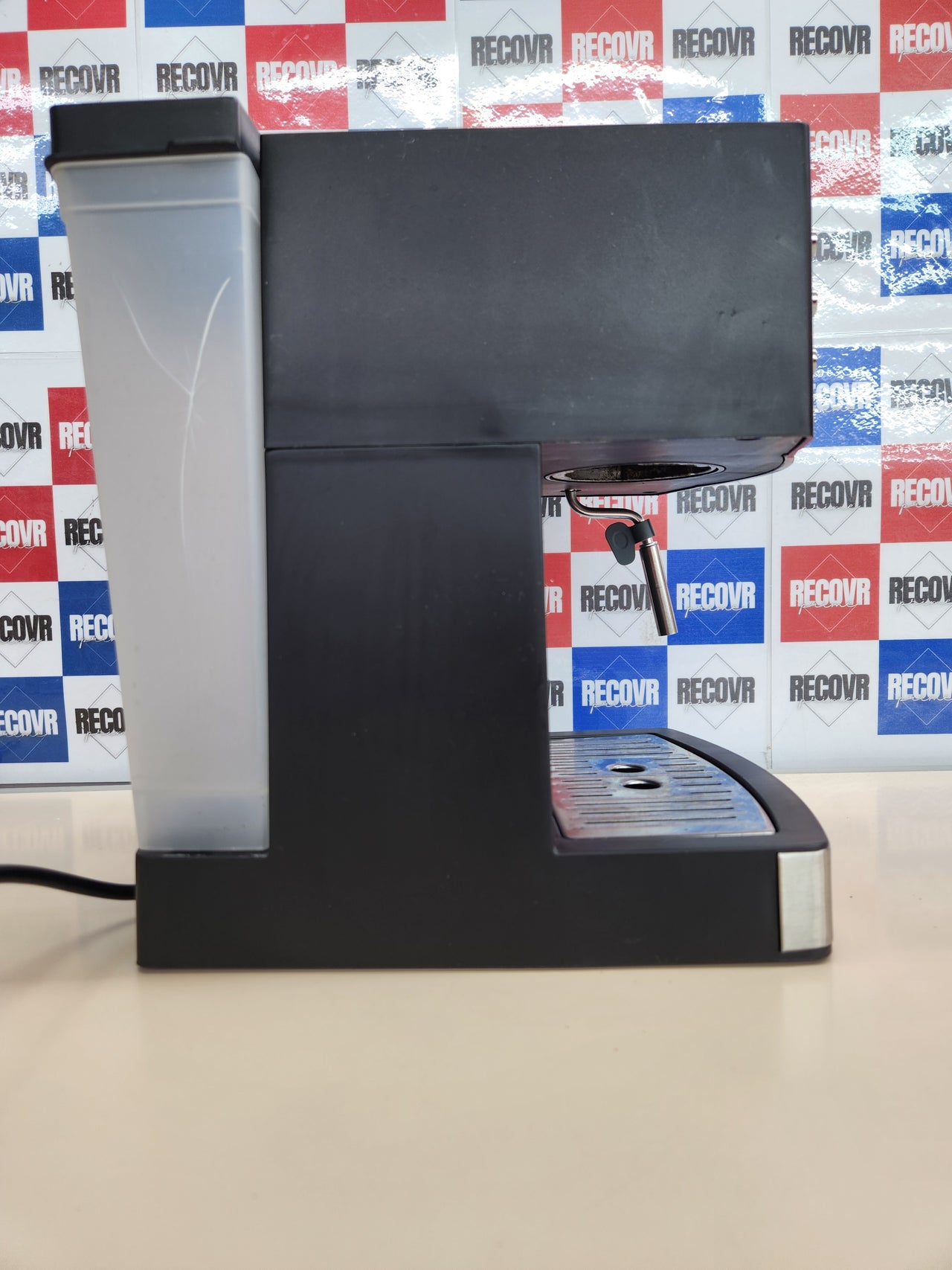 Cafetera, 20 Bares 1,6L, 850W,Automática Espresso y Cappuccino, Brazo Portafiltros con Doble Salida y Dos Filtros, Depósito Extraíble B PAGRIFEMA GC3002 Free