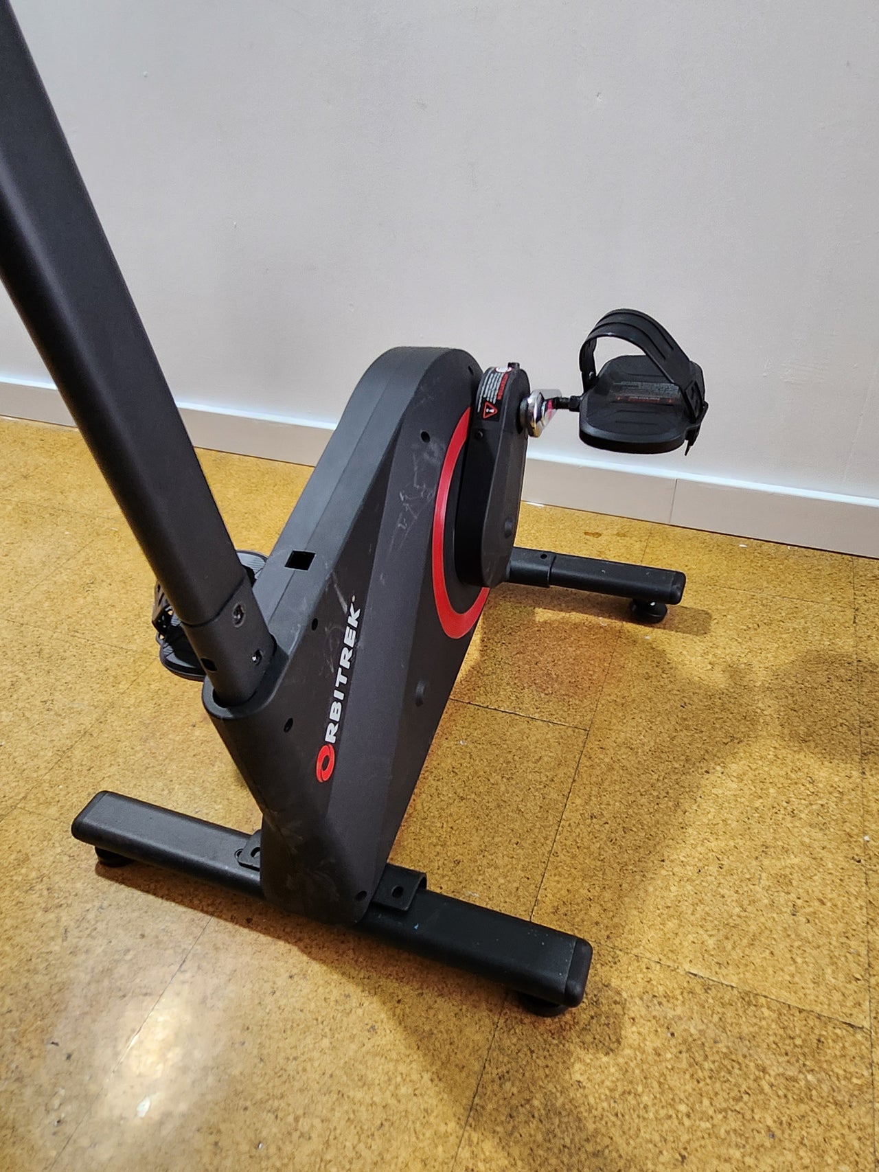 Bicicleta elíptica, dispositivo de fitness y entrenamiento en casa – bicicleta elíptica ORBITREK X17 –
