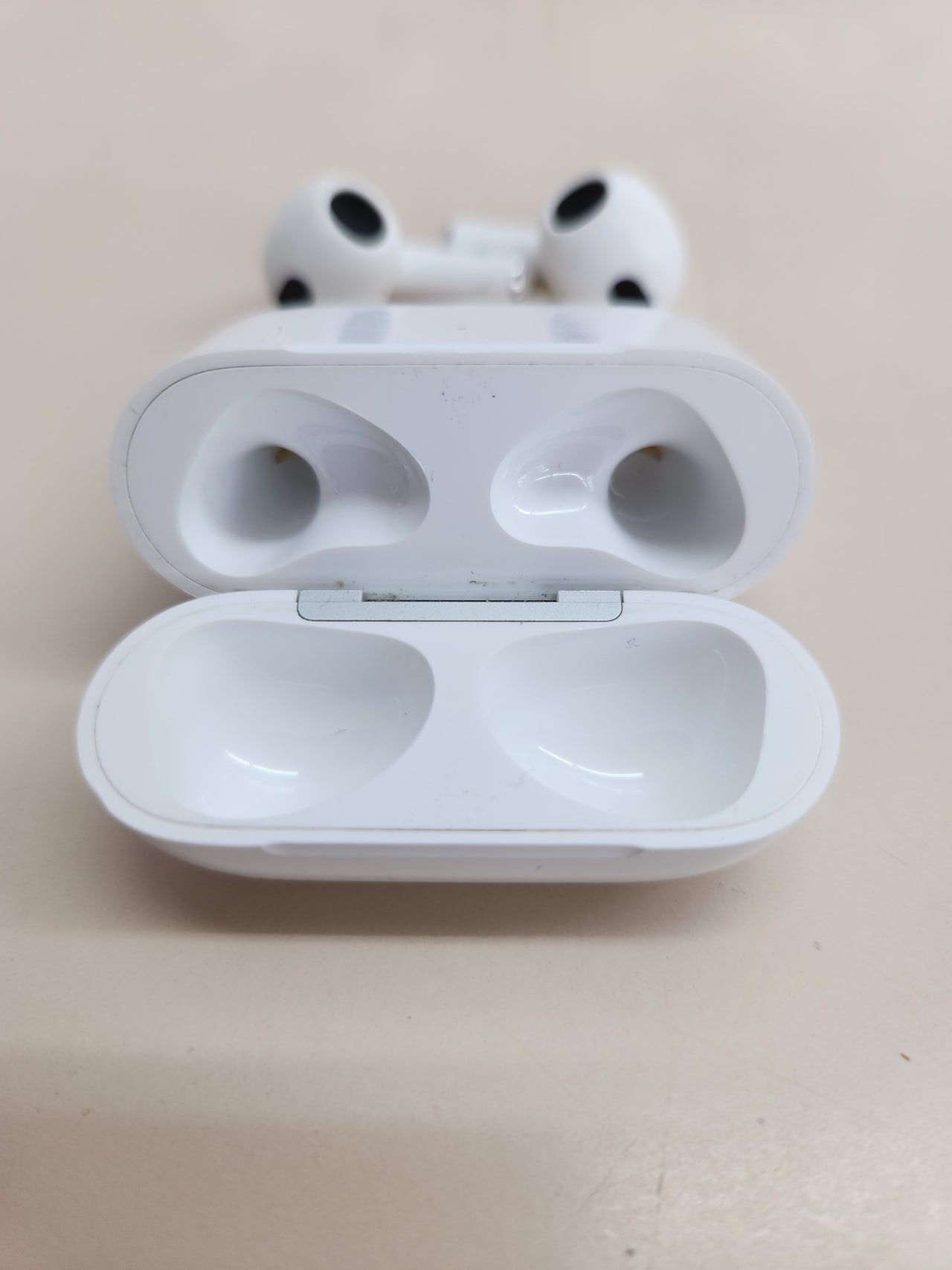 Auriculares Apple AirPods 3ª Gen con Lightning 2021