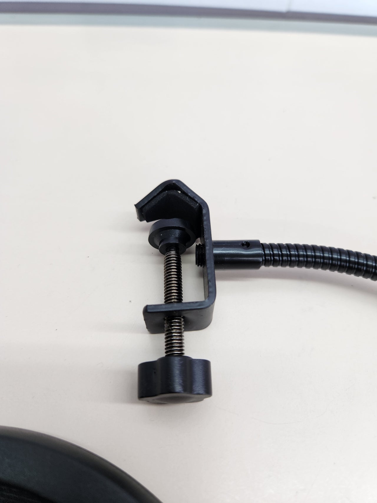Soporte Micrófono de Mesa Ajustable