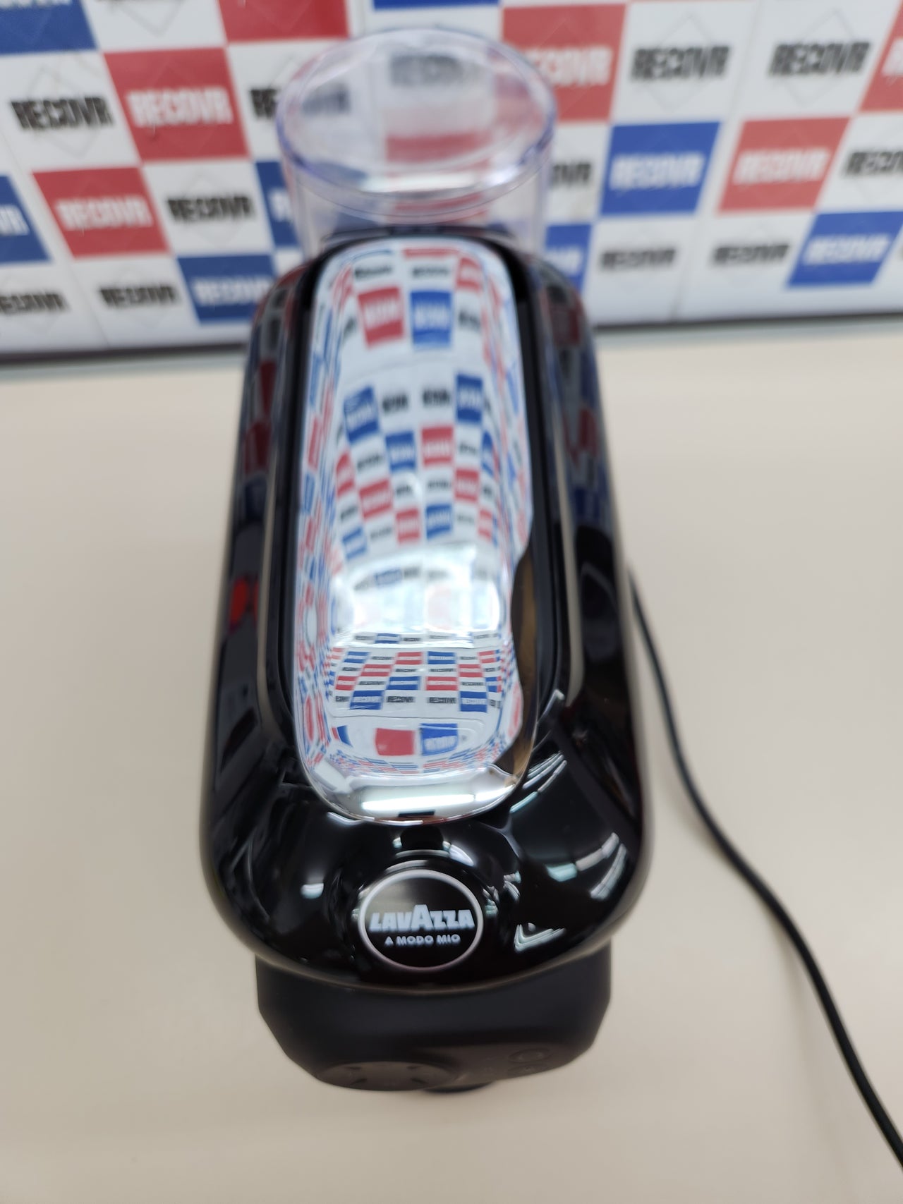 Cafetera 1500 W, 220-240 V, 1,1 L, 50/60 Hz, 64 cápsulas Lavazza, A Modo Mio Idola Nera