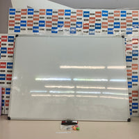 Amazon Basics: pizarra blanca magnética con marco de aluminio, 120 x 90 cm