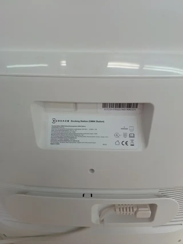 ECOVACS Robot aspirador omnidireccional DEEBOT T30 PRO con función de fregado, con mopa TrueEdge, cepillo que no se enreda, succión de 11.000 PA con agua caliente y lavado inteligente