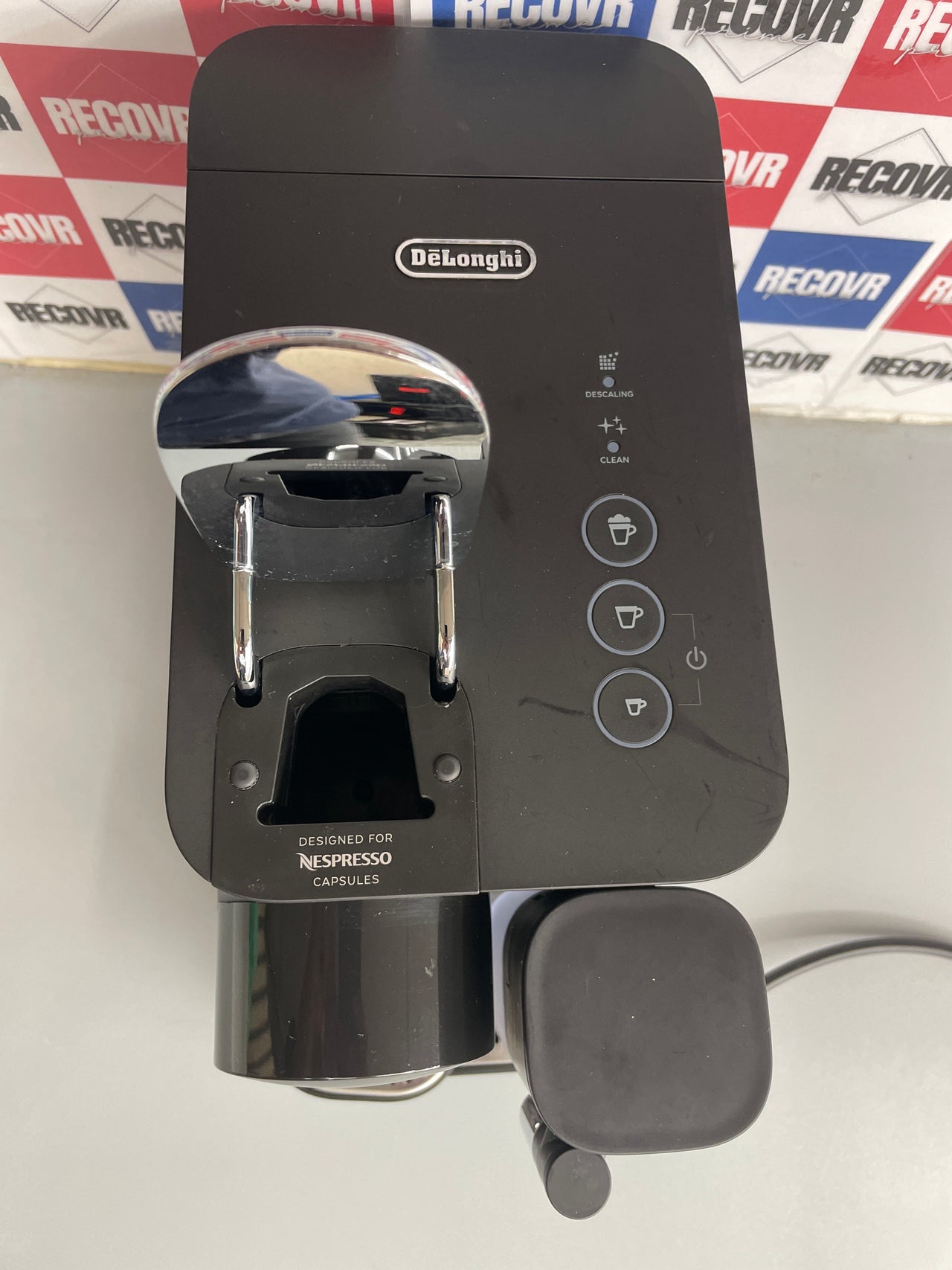 Nespresso Lattissima One Evo, Máquina de Café en Cápsulas de un Solo Uso, Espumador de Leche Automático, Cappuccino y Latte, EN510.B, 1450W, Negro