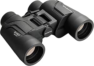 Prismáticos Olympus 10x50 S con correa, funda y 15 años de garantía. Imágenes claras, campo de visión gran angular, ligeros: ideales para la observación de conciertos, eventos deportivos y naturaleza.