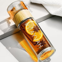 Botella de té AYVAH con colador para llevar – Botella térmica de cristal con colador de té de acero inoxidable, tapa y funda, sin BPA y sin plomo, set de regalo, 150 ml/280 ml
