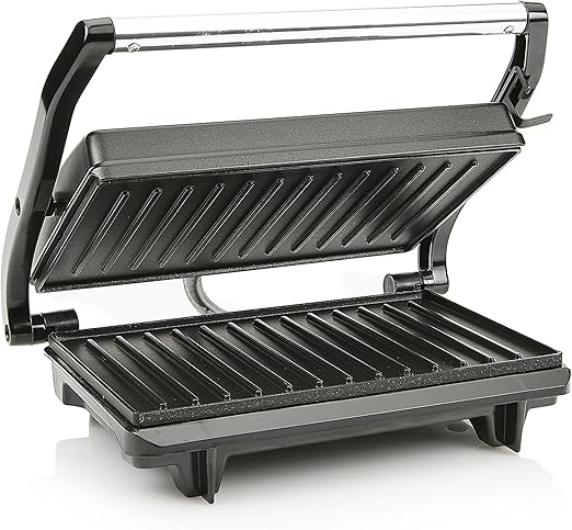 Tristar GR-2650 Parrilla eléctrica con superficie de cocinado de 22.5 x 14 cm, revestimiento antiadherente, tapa flotante, libre de BPA y PFOA, almacenamiento para el cable, 700 W, Color Negro