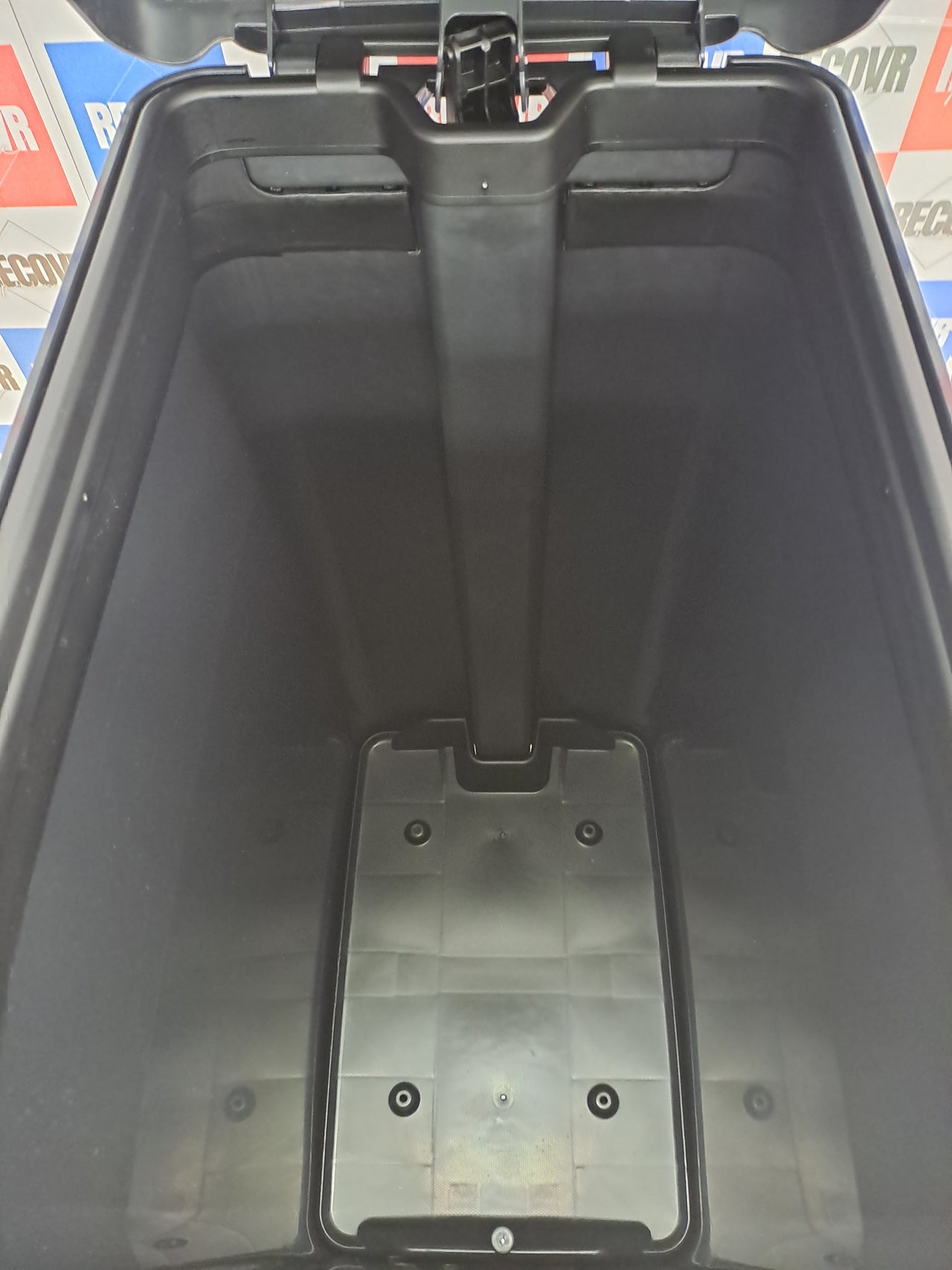 Cubo basura slim 40 L con pedal – Curver