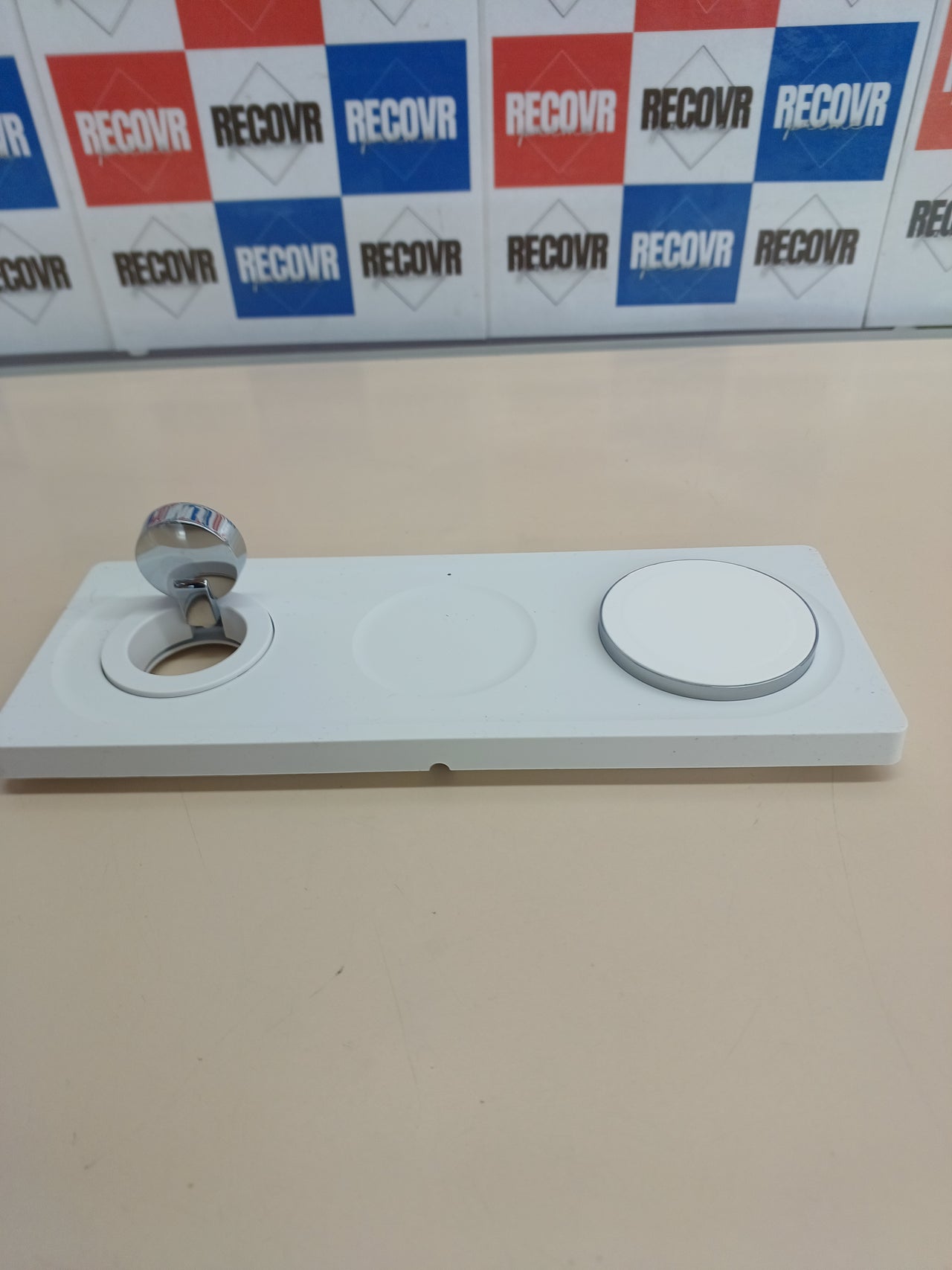 Cargador MagSafe 3 en 1 rápido y portátil - Belkin