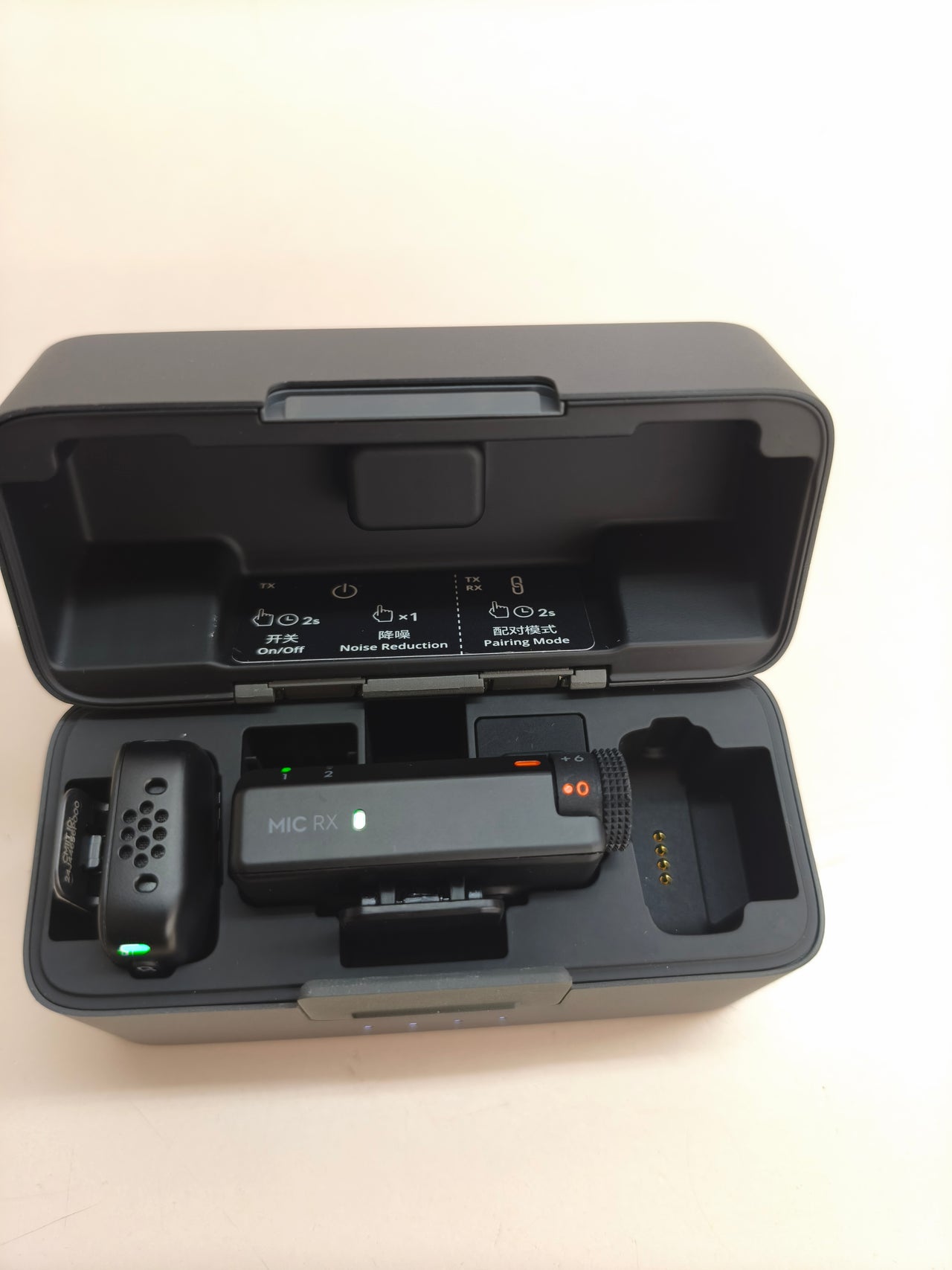 DJI Mic Mini, 2 TX + 1 RX, estuche de carga, ligero