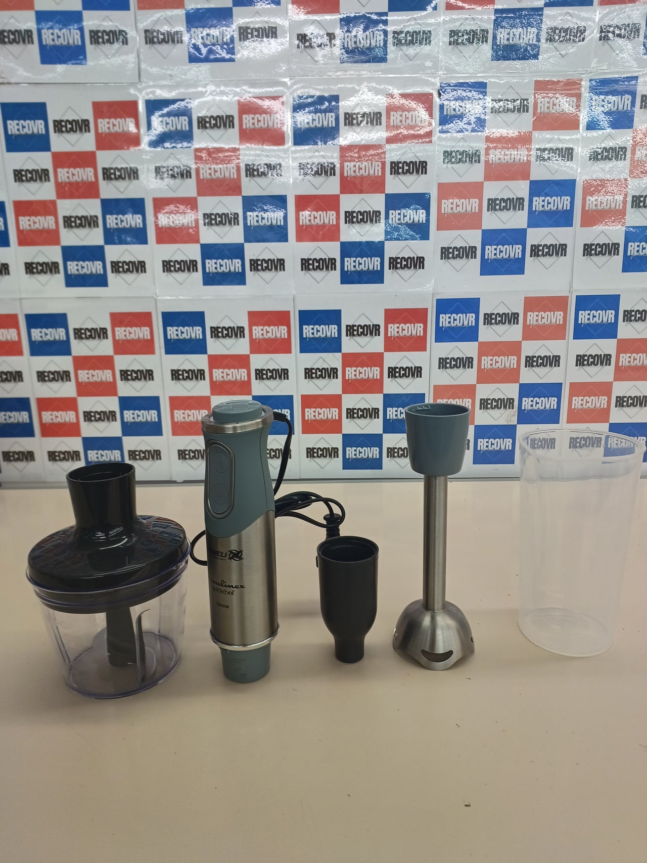 Batidora 1000 W con 10 velocidades y accesorios MOULINEX