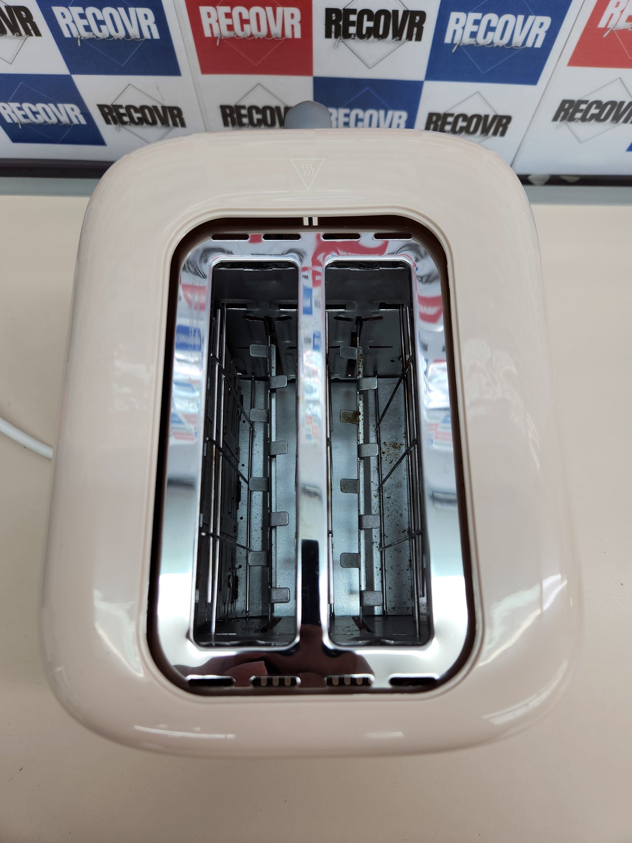Tostadora 700W Vertical con 2 Ranuras Anchas Cecotec