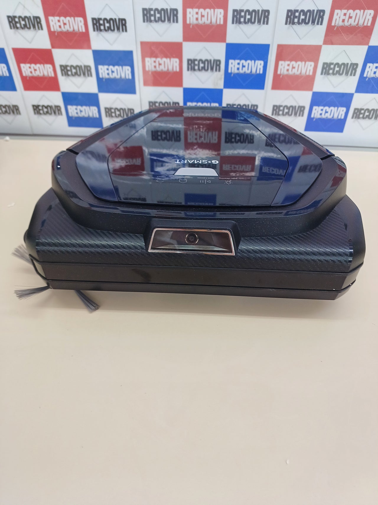Robot Aspirador con función de fregado – 2 en 1 / Cámara/Tarjeta de Imagen/Ion/Giroscopio/Control por aplicación/Motor BLDC / 90 min / 0,5 L / 180 ml / 60 W / 72 dB/Negro Gorenje RVC 216 BK G∙Smart