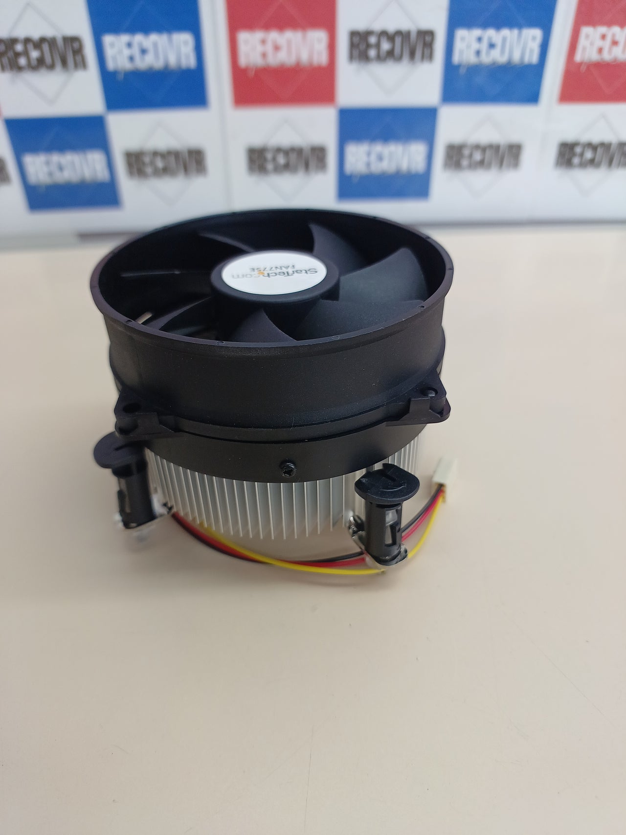 Ventilador disipador bajo perfil 1U Socket 775 StarTech