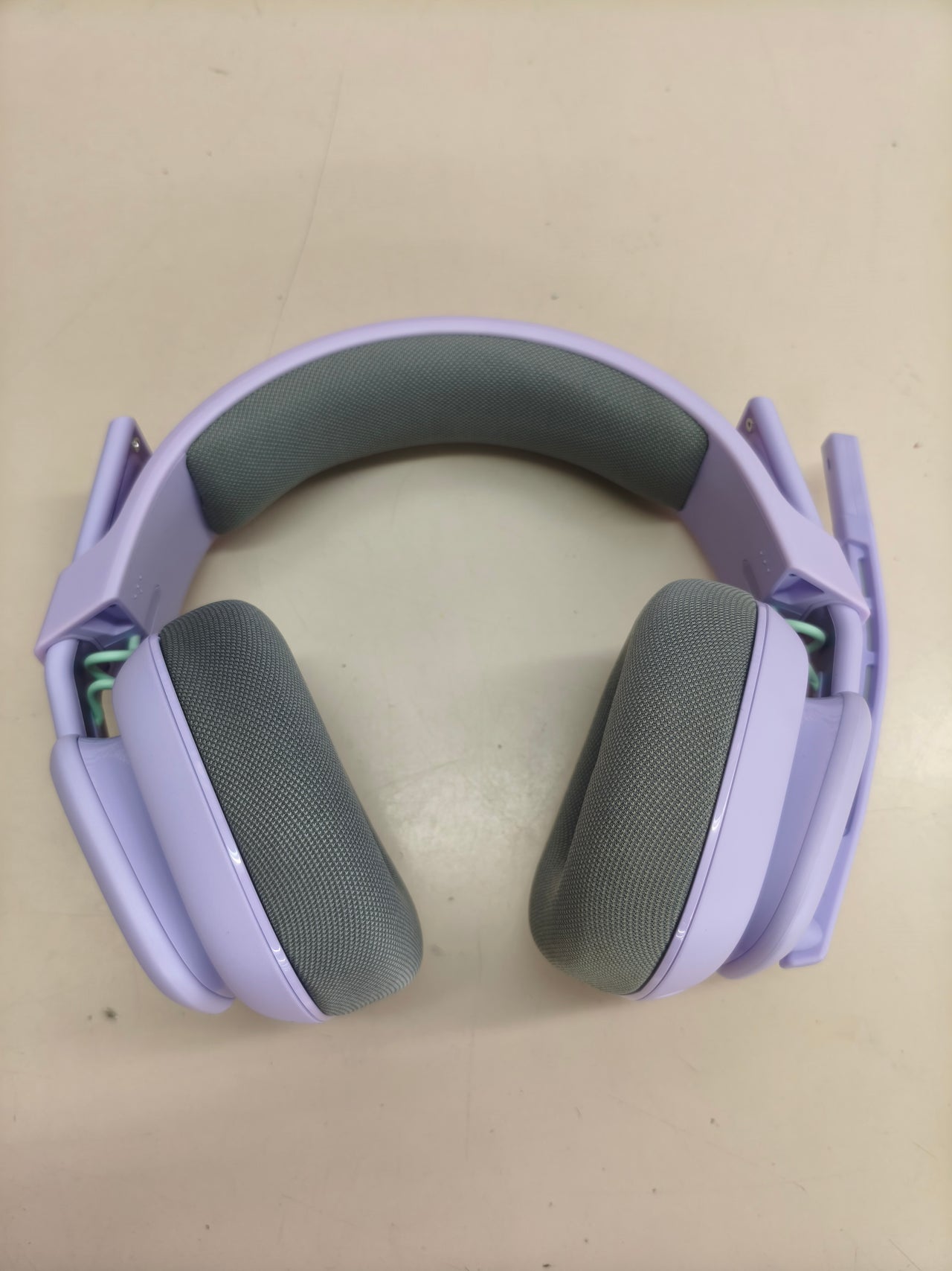 Auriculares gaming con cable ASTRO A10 Gen 2 lila para PC
