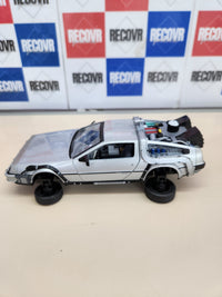 Coche DeLorean volador Regreso al Futuro
