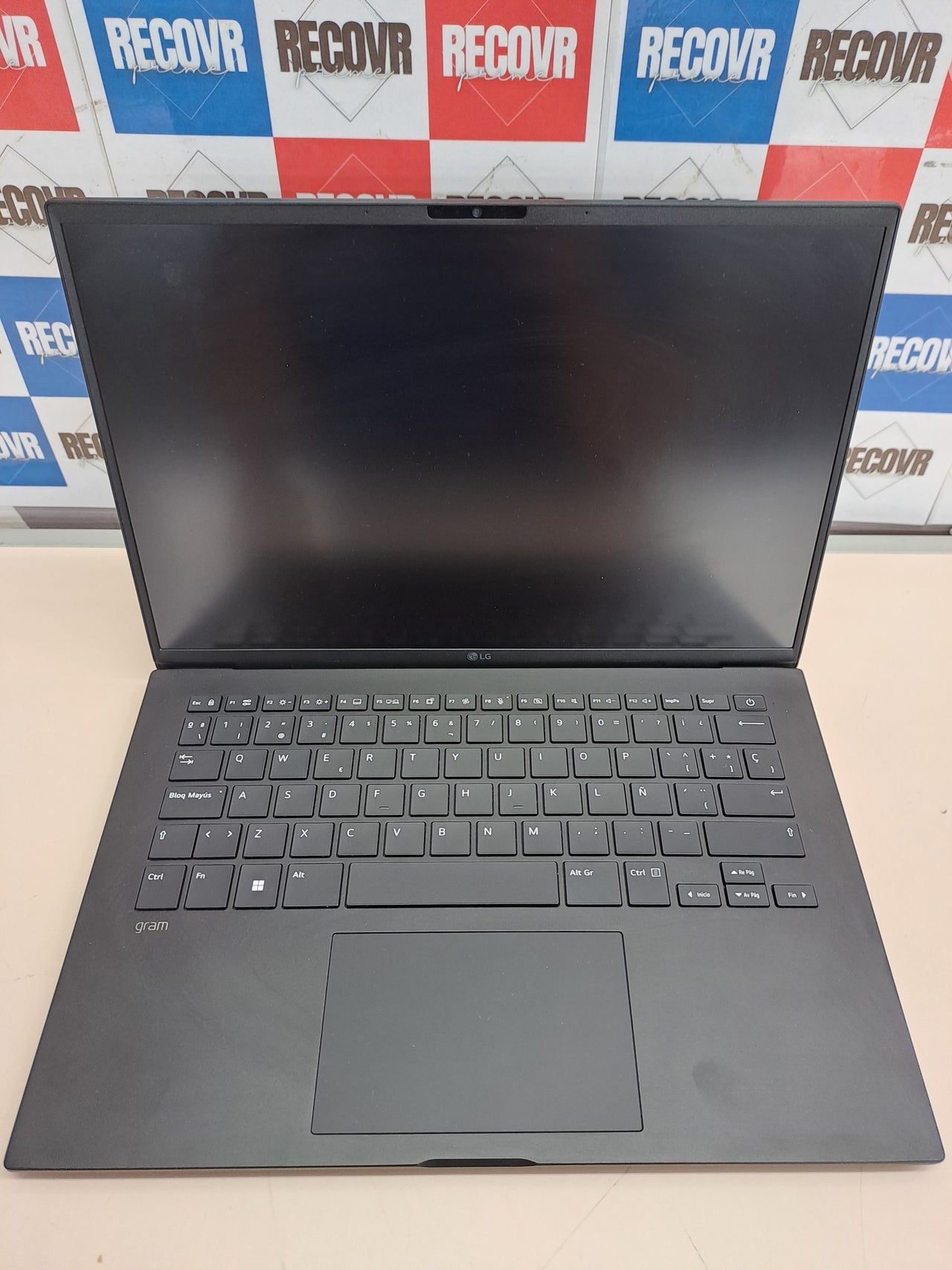 Portátil LG gram 14” Ultra 7 16GB 512GB SSD