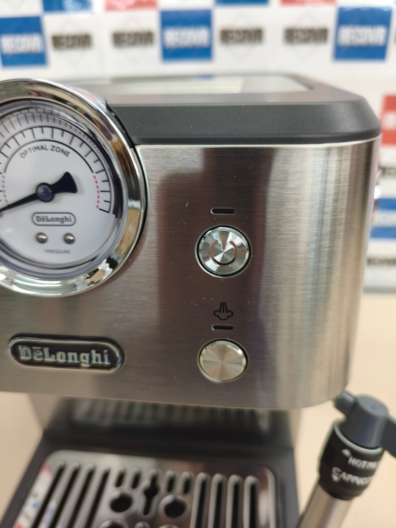 Cafetera espresso manual De’Longhi Classic con vaporizador y 15 bares
