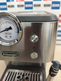 Cafetera espresso manual De’Longhi Classic con vaporizador y 15 bares