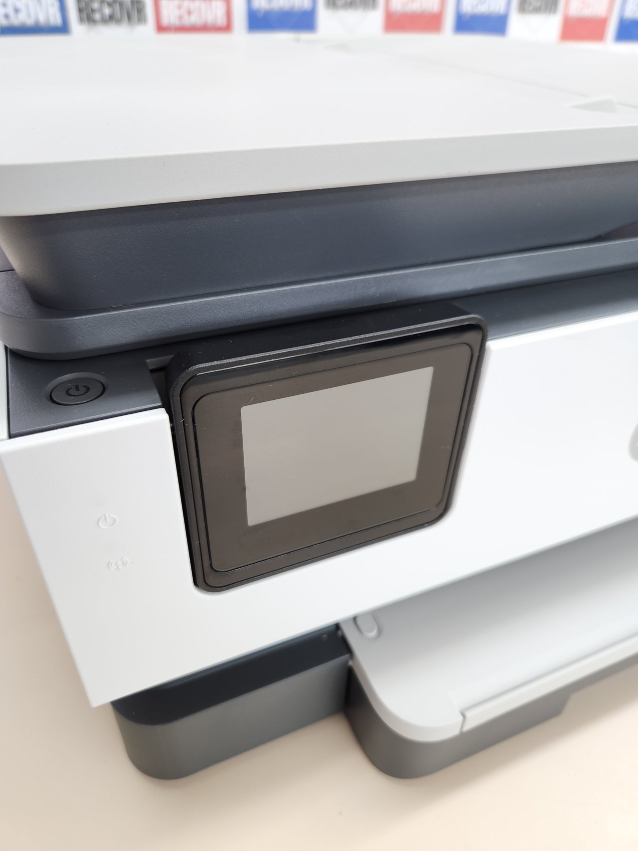 Impresora multifunción profesional de tinta, Copia, Escáner, Mobile Fax, Wi-Fi, 3 meses de impresión Instant Ink con HP+ HP OfficeJet Pro 8122e