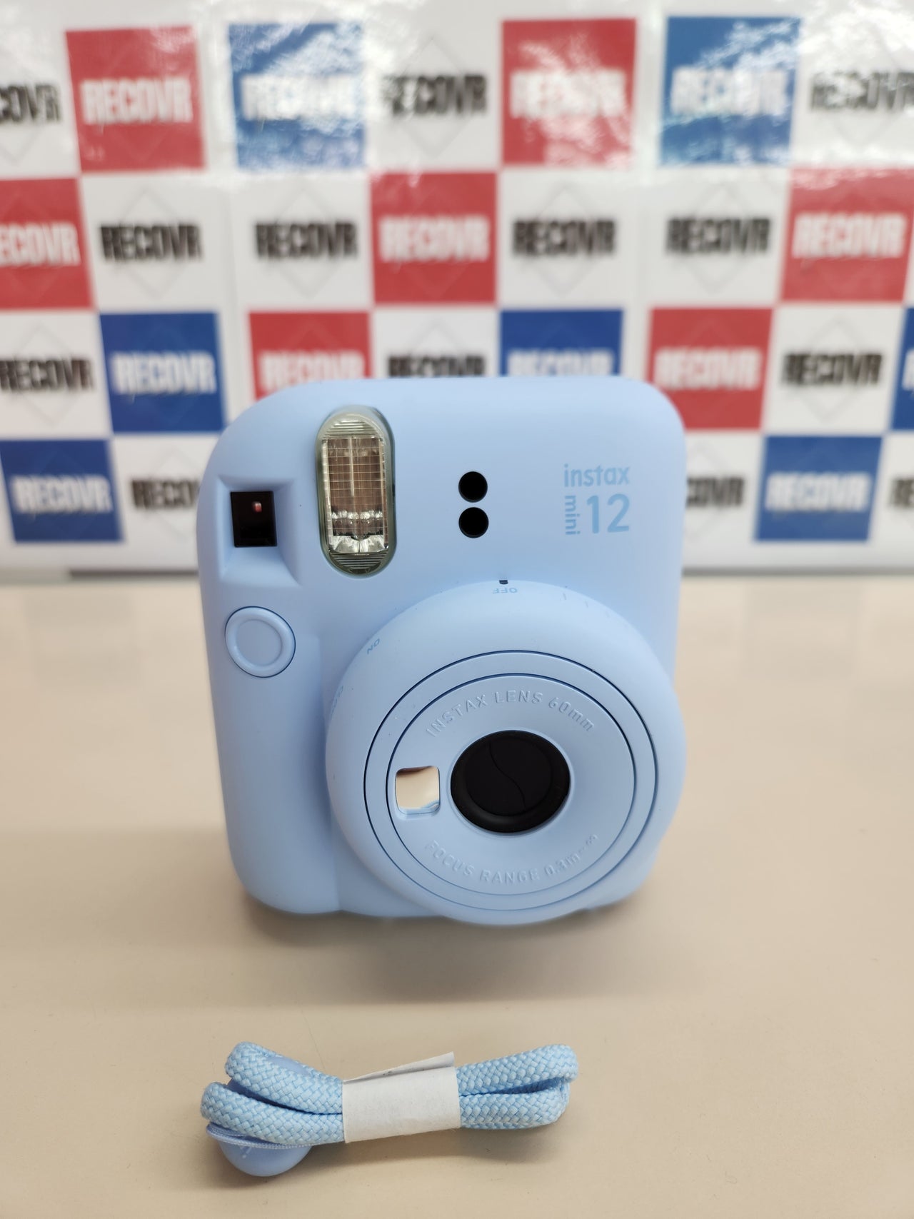 Cámara instantánea Instax Mini 12