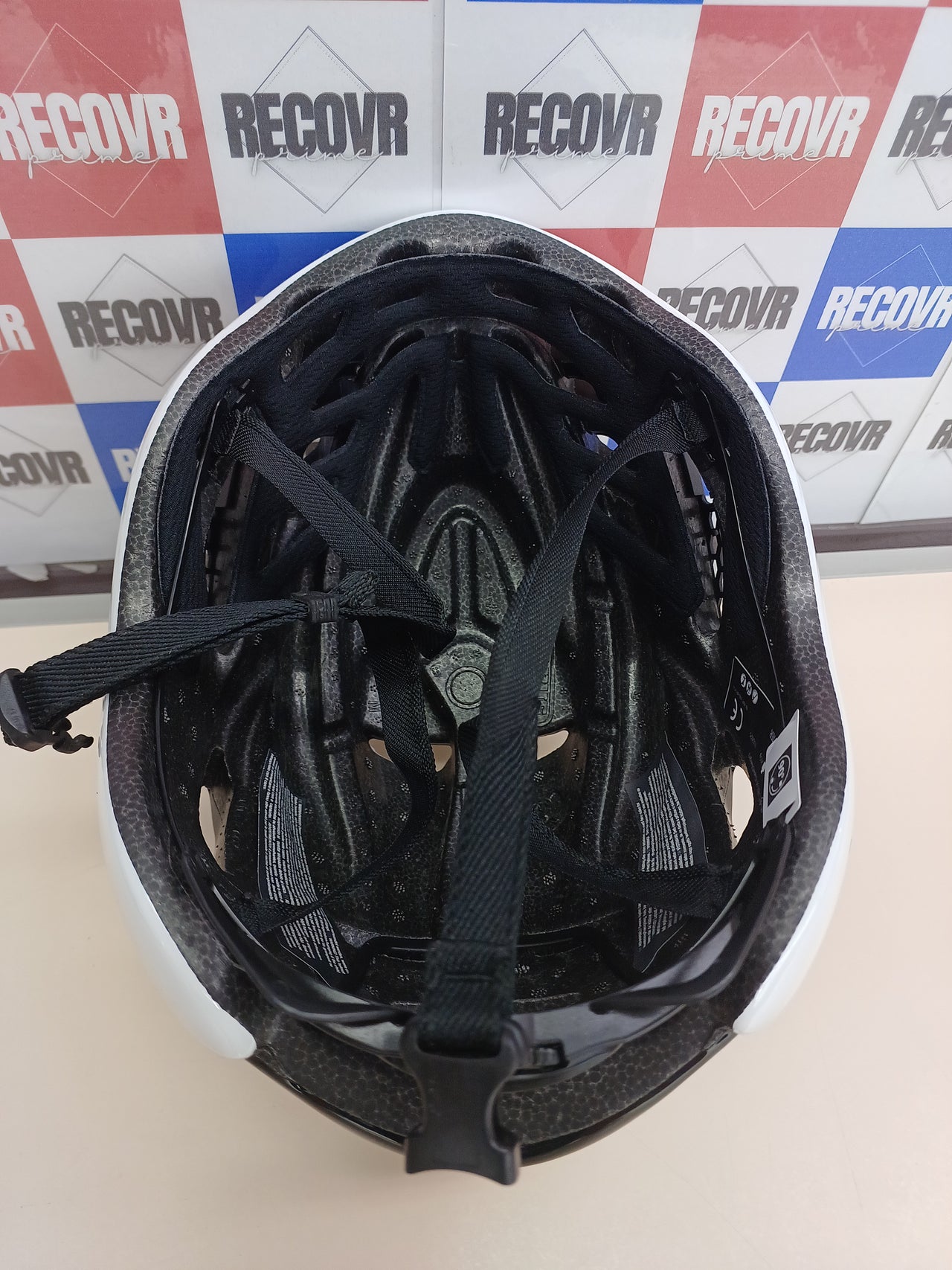 Casco talla L (57-61 cm) Ciclismo ABUS WingBack  violeta