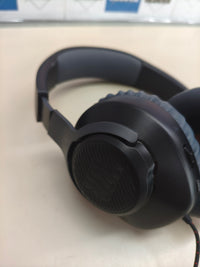 Auriculares gaming JBL Quantum 100 con micrófono desmontable.