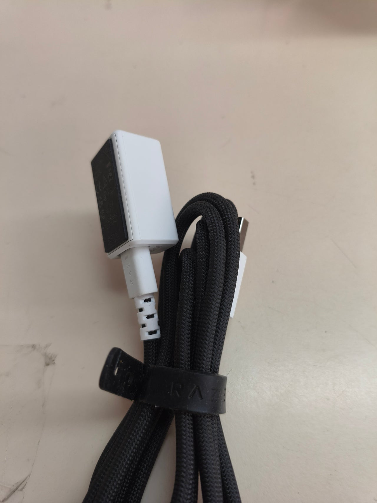 Razer BlackShark V3 Pro, auriculares gaming, ANC, 50 mm, blancos