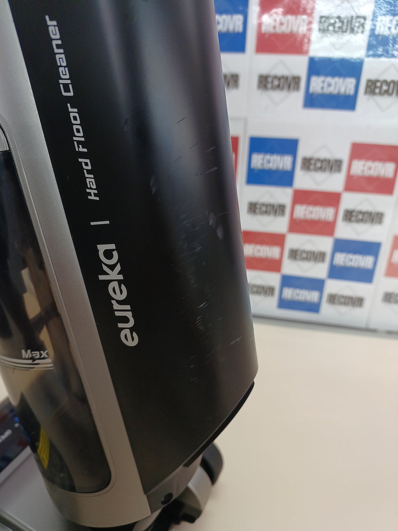 Aspiradora fregona sin cable multisuperficie voz Eureka