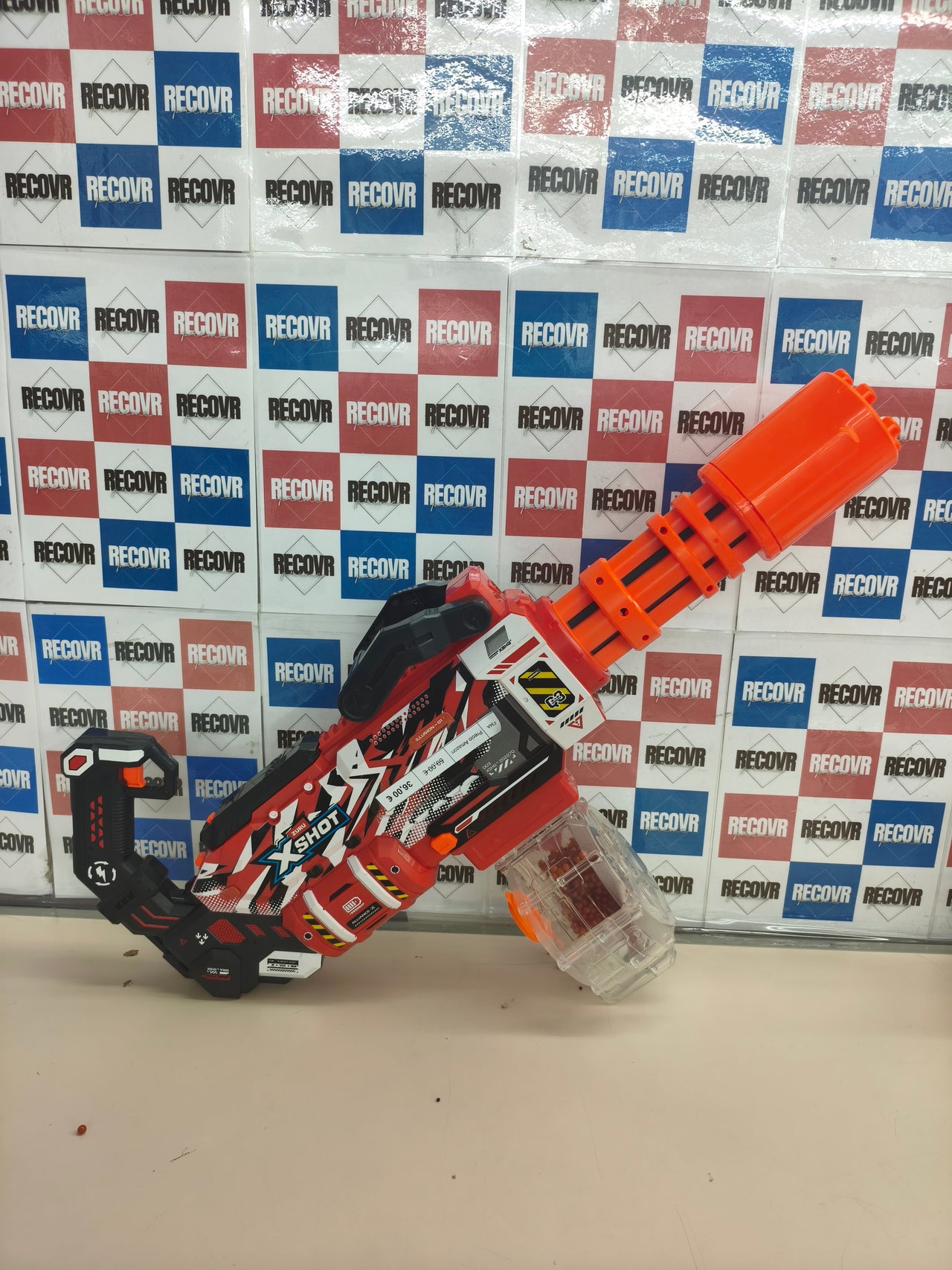 Lanzador de gel motorizado XSHOT ZURU para juegos al aire libre.