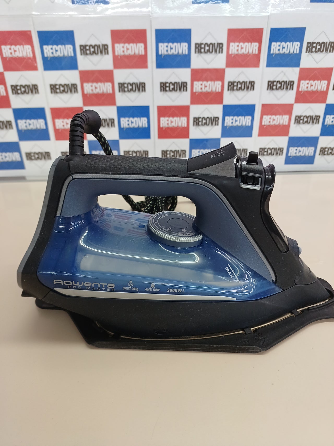 Plancha de vapor 2800W golpe 200g/min profesional Rowenta