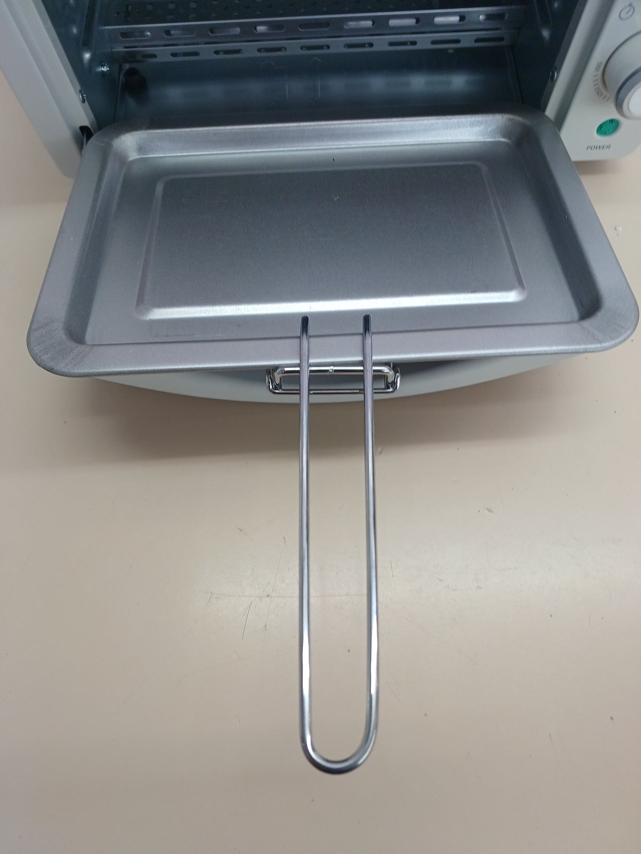 Horno sobremesa 10 L 1000 W con temporizador CECOTEC