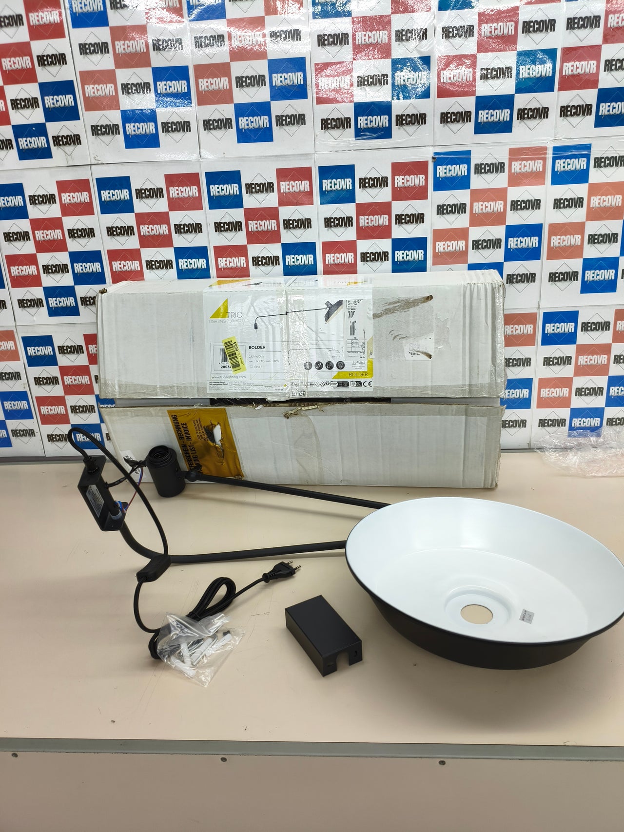 Lámpara de pared Trio Lighting Bolder negra mate para bombilla E27