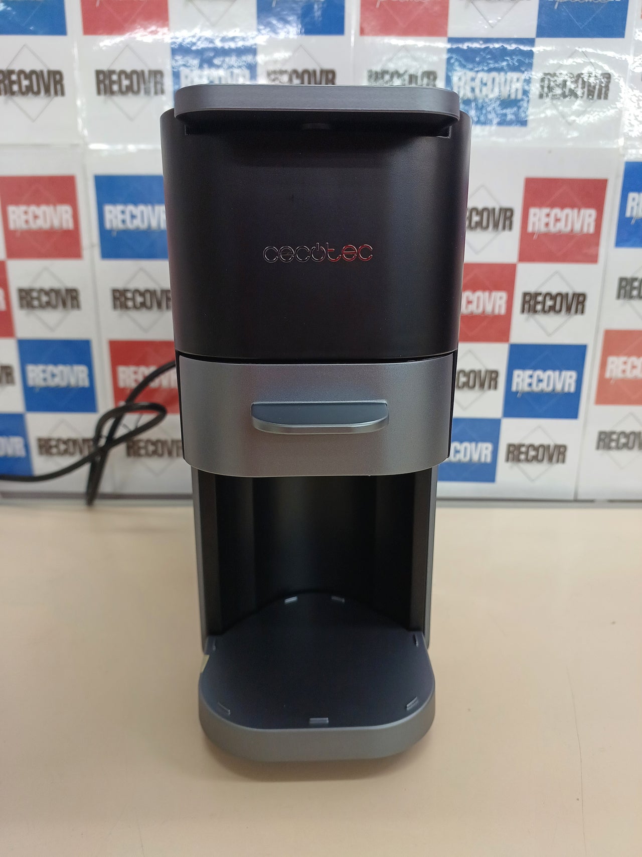 Cafetera cápsulas 20 bares 1200 W 0,7 L – Cecotec