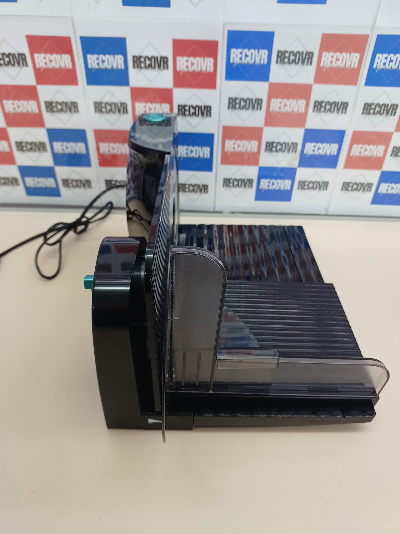 Cortafiambres 150 W disco 17 cm ajustable plegable Cecotec