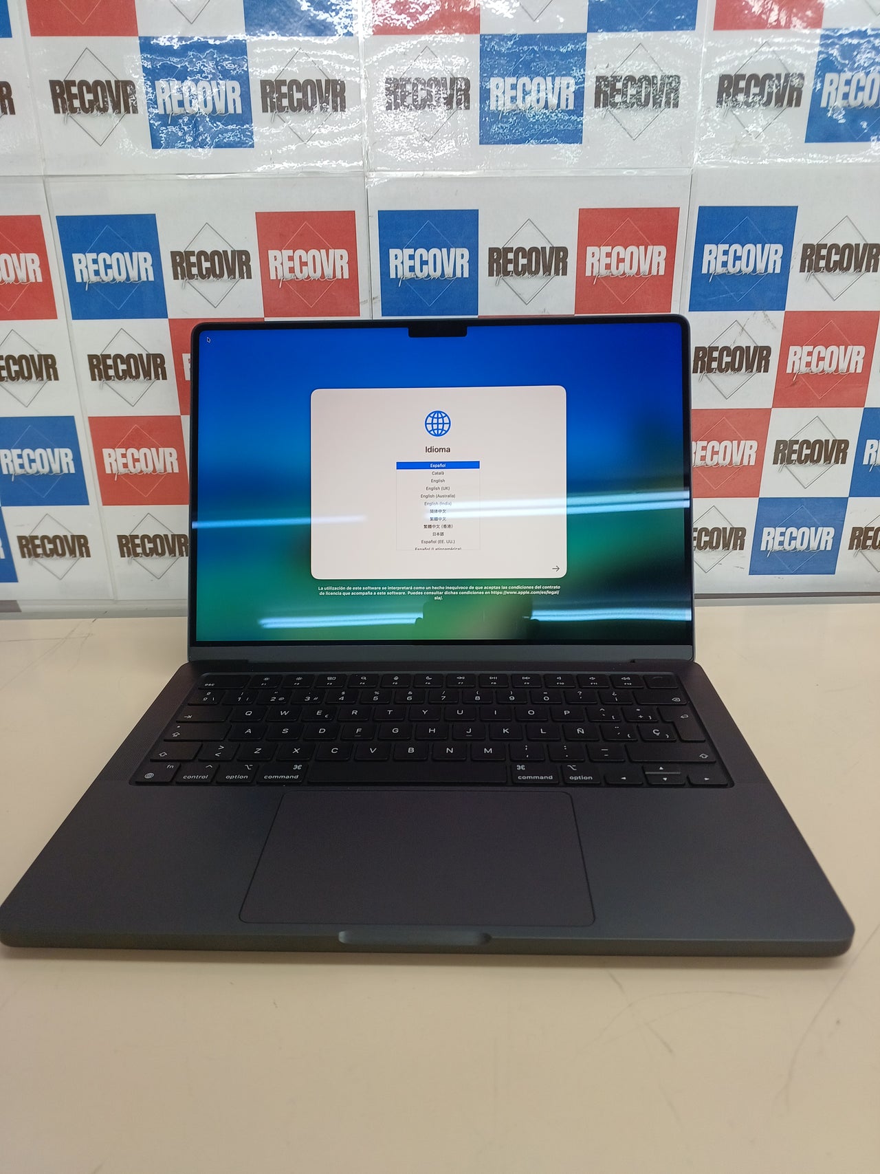 MacBook Pro 14” M3 Pro 18GB 512GB negro espacial Apple
