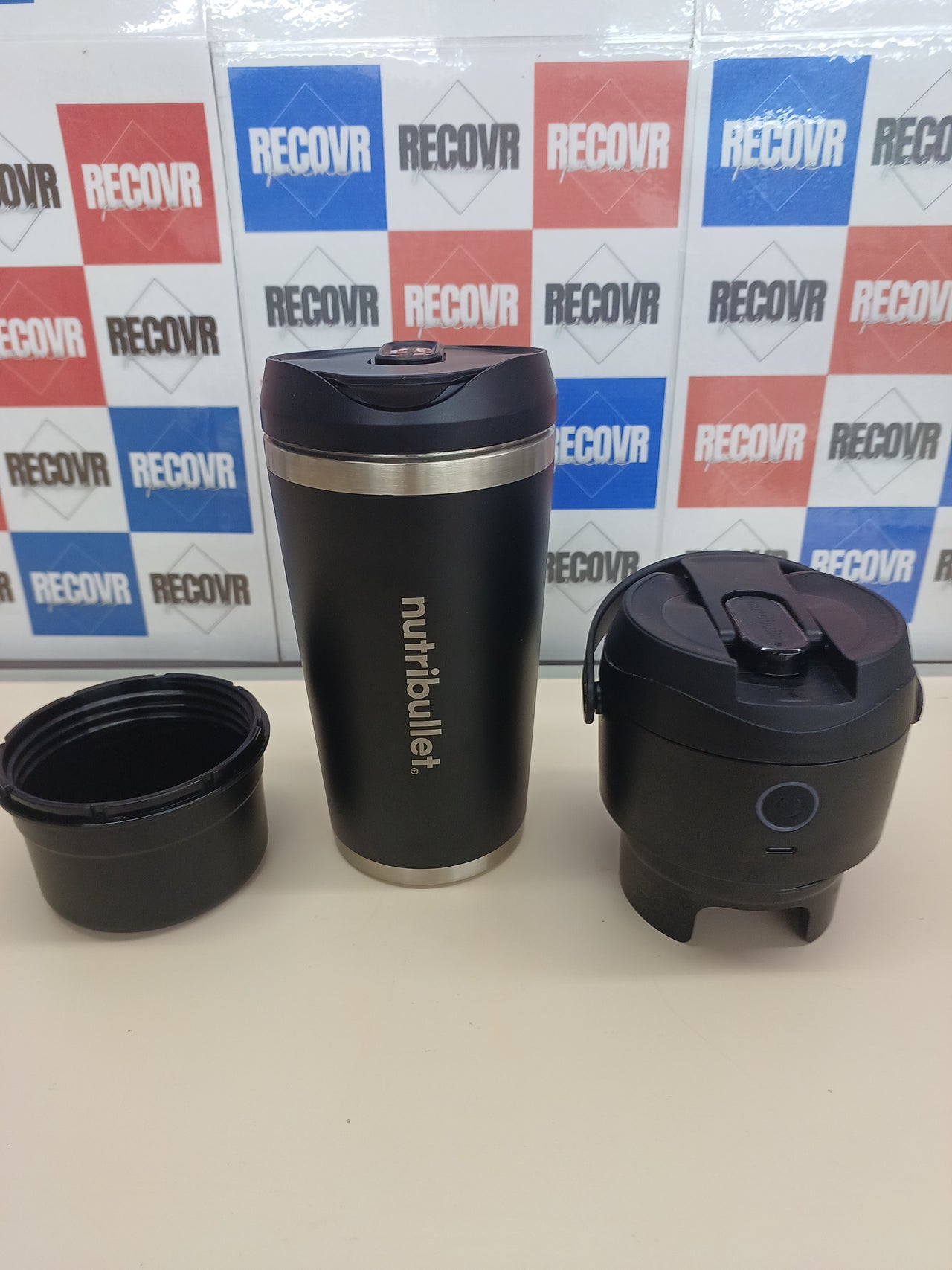 Licuadora portátil 590 ml tritura hielo USB-C Nutribullet