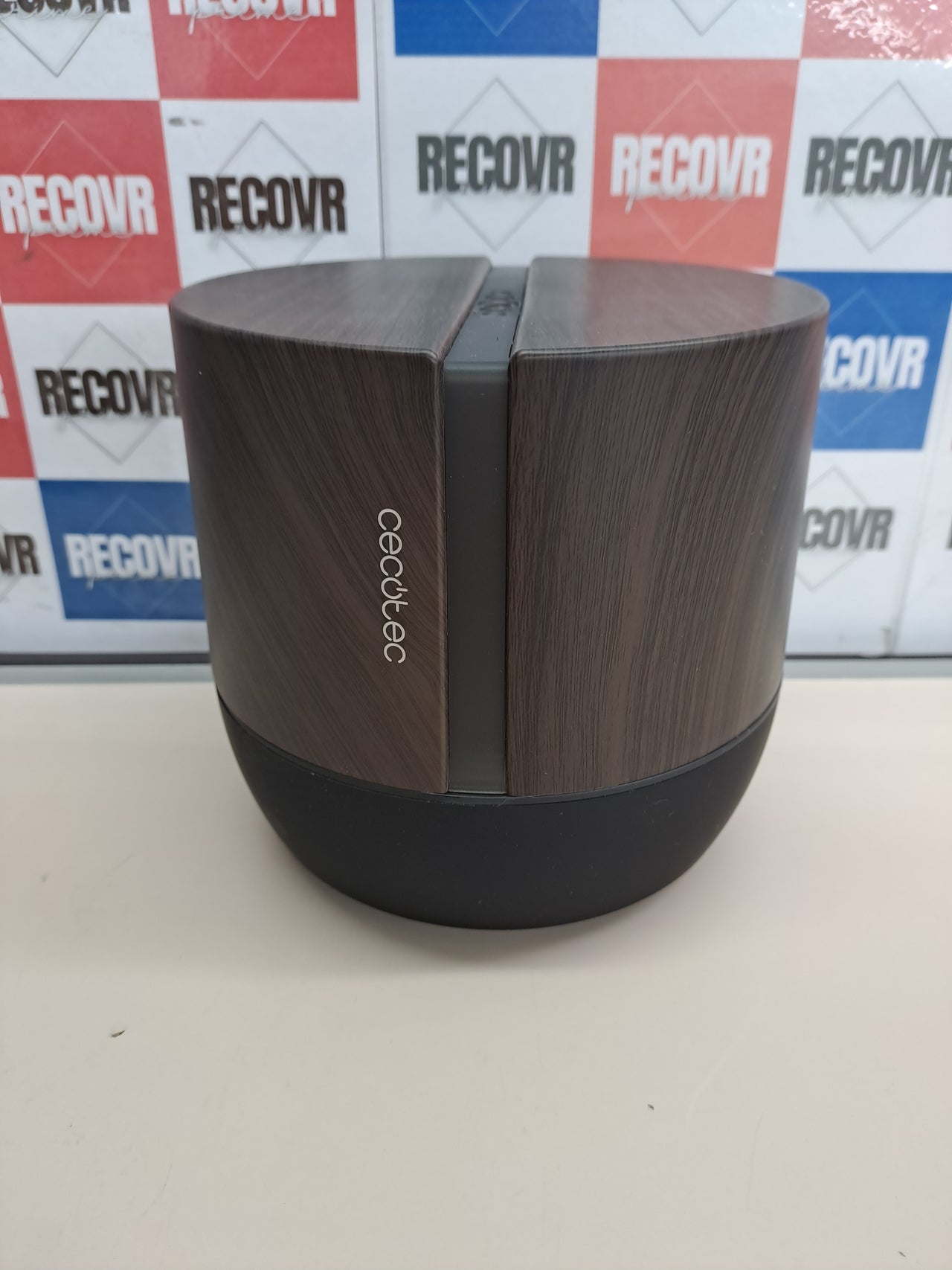 Difusor aromas 500ml bluetooth altavoz app Cecotec